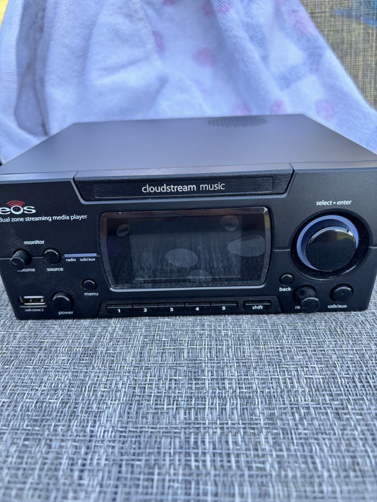 EOS Intellitouch EOSP-500 Dual Zone Streaming Music Media Player NEW