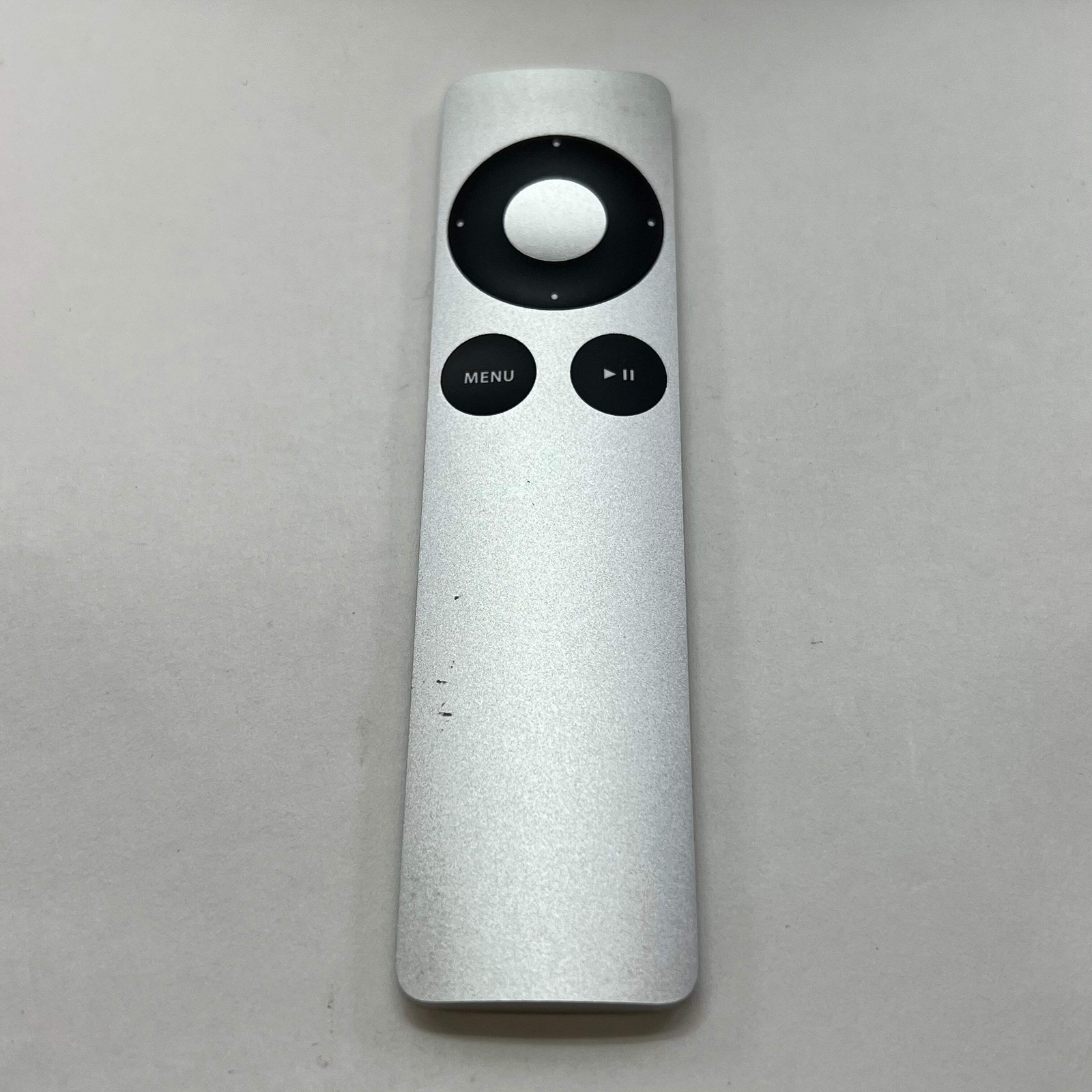 Apple TV 4K 1st Gen 64GB Digital HD Media Streamer MP7P2LL/A WiFi + Ethernet