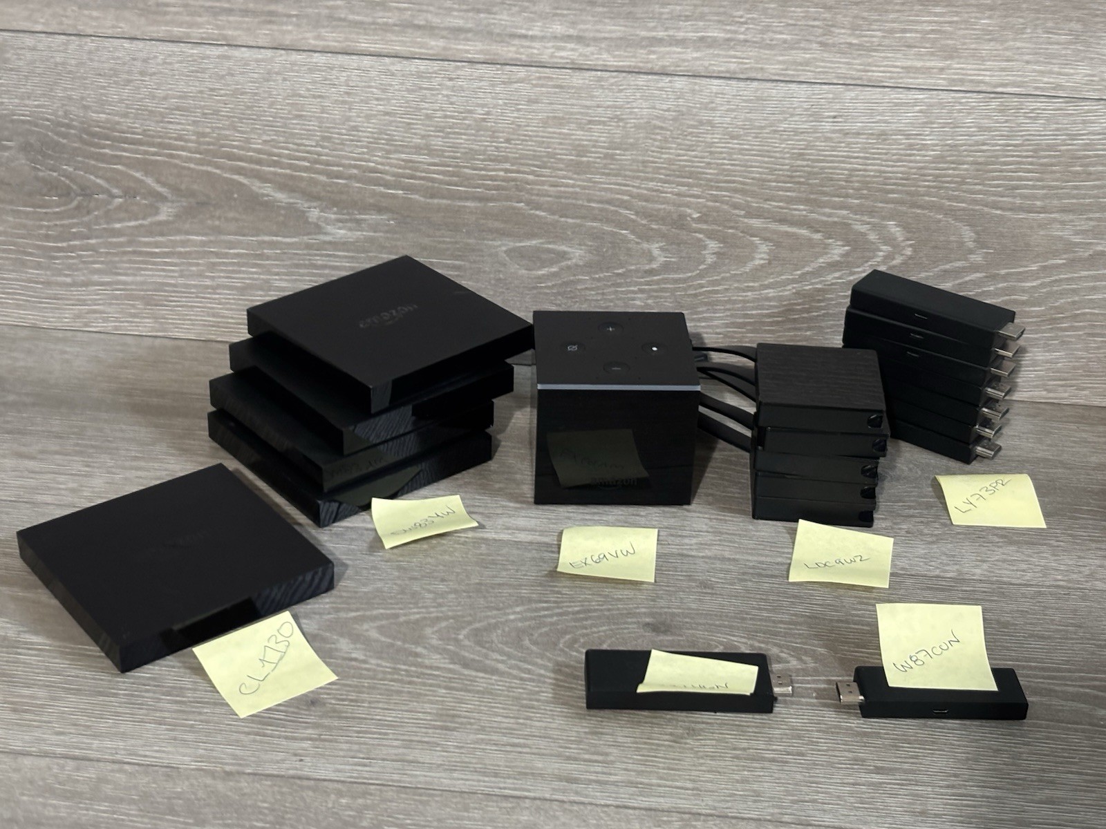 Lot of 20 Assorted Amazon Fire TV Cube,Fire Stick,Fire Stick Box EX69VW LY73PR