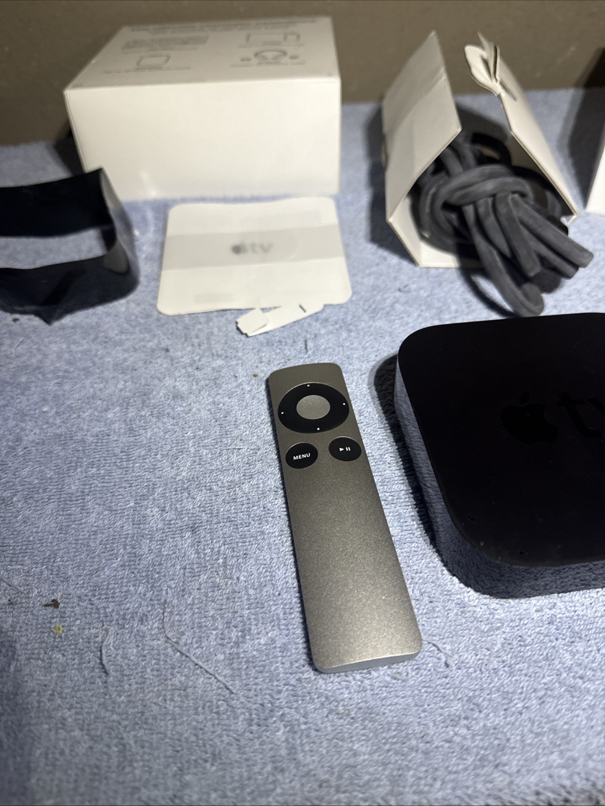 Apple TV 3rd Gen Generation Model A1427 w/ Remote & Power Cord HD Media Streamer