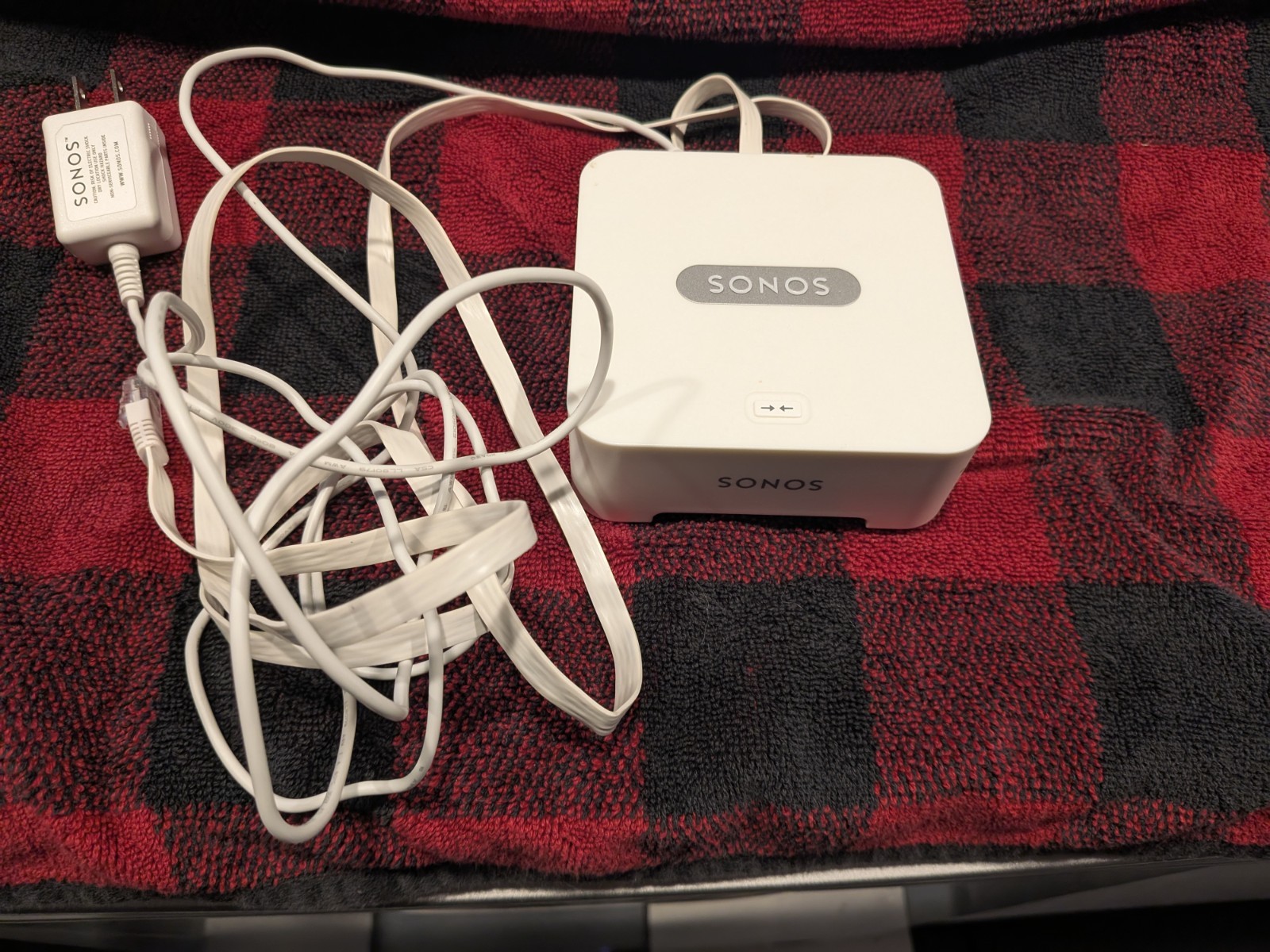 Sonos Connect Bridge (white) excellent with its adapter