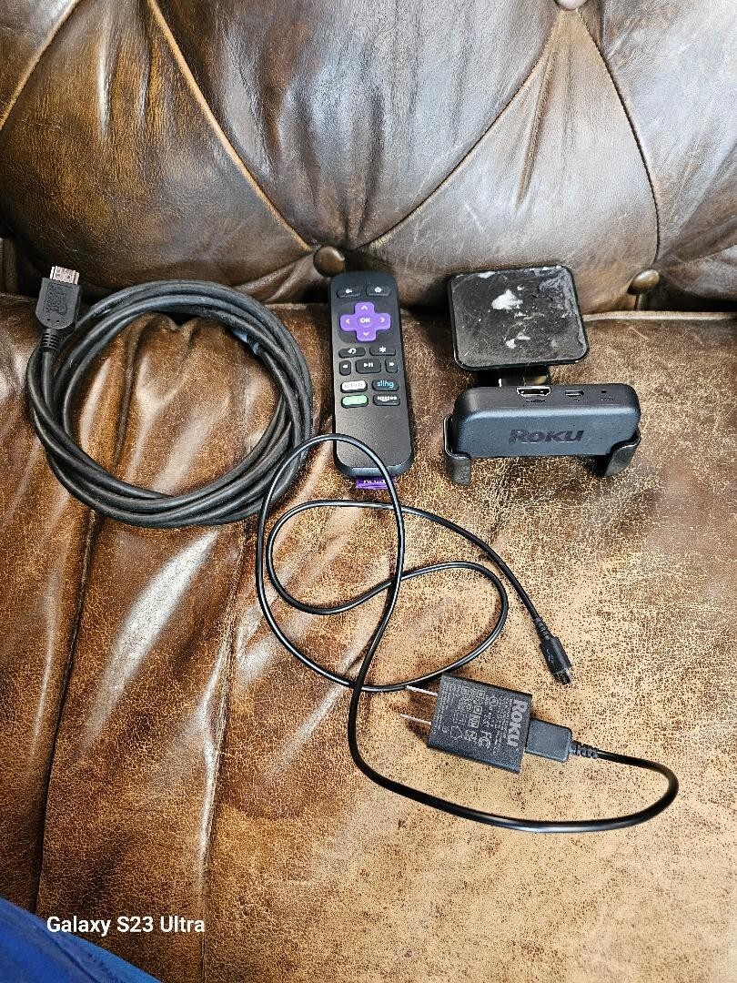 Roku 3900x Express HD Streaming Player w/ HOLDER AND LONG HDMI CABLE – Black