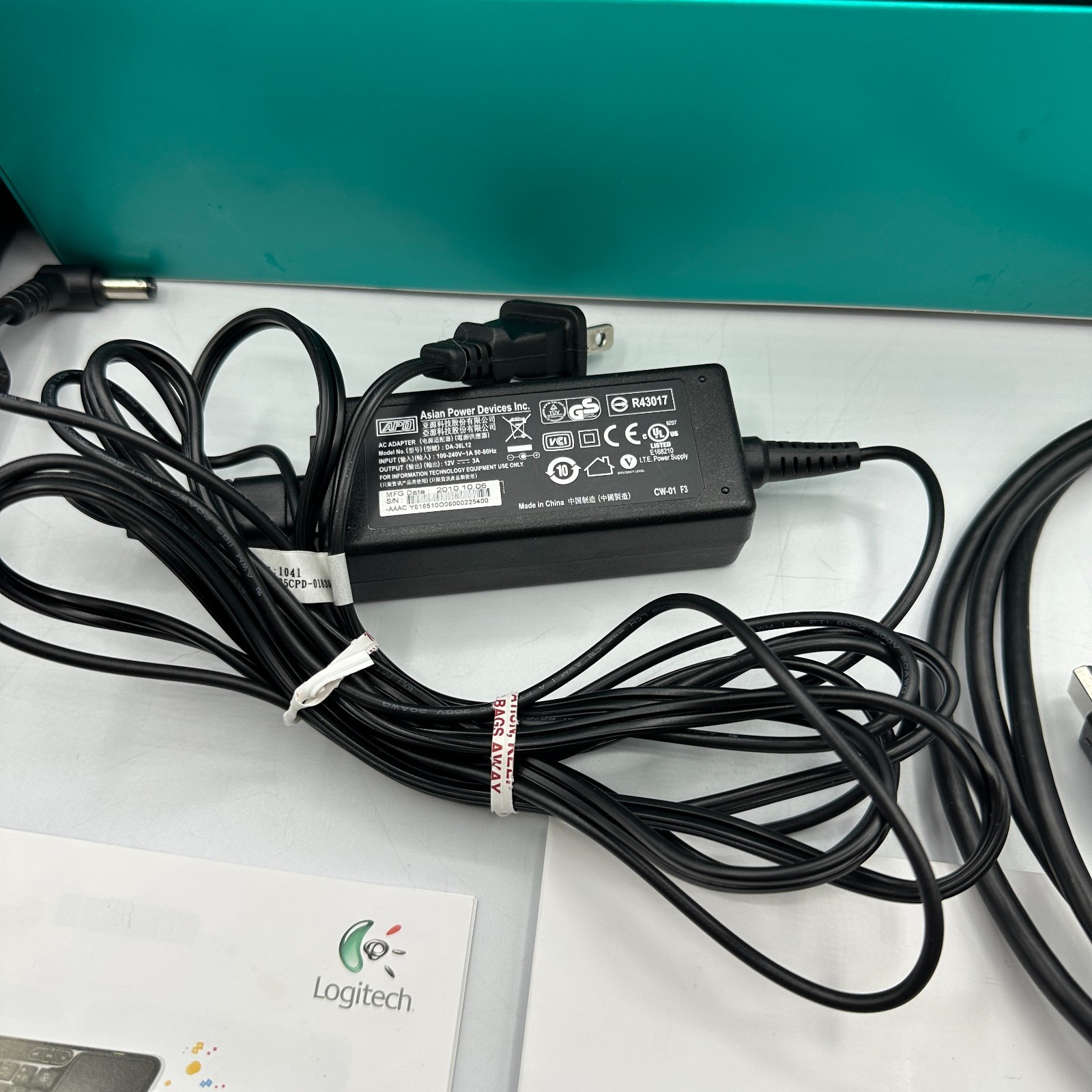 UNTESTED PARTS REPAIR Logitech Revue D-R0001 Black Wireless Digital HD Google TV