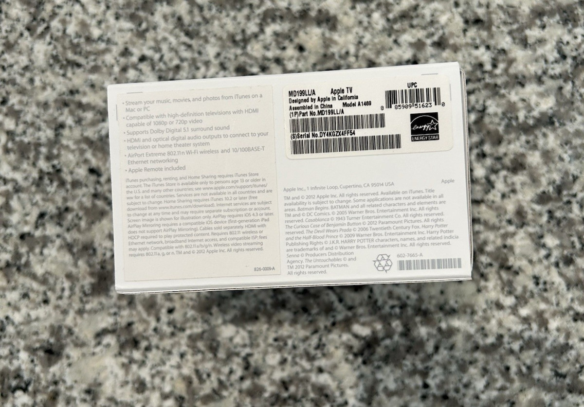 Apple TV 3rd Generation HDMI 1080p FHD Media Streamer – Black (MD199LL/A)