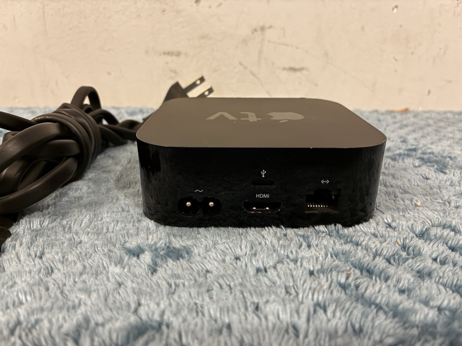 Apple TV (4th Generation) HD Media Streamer- No Remote