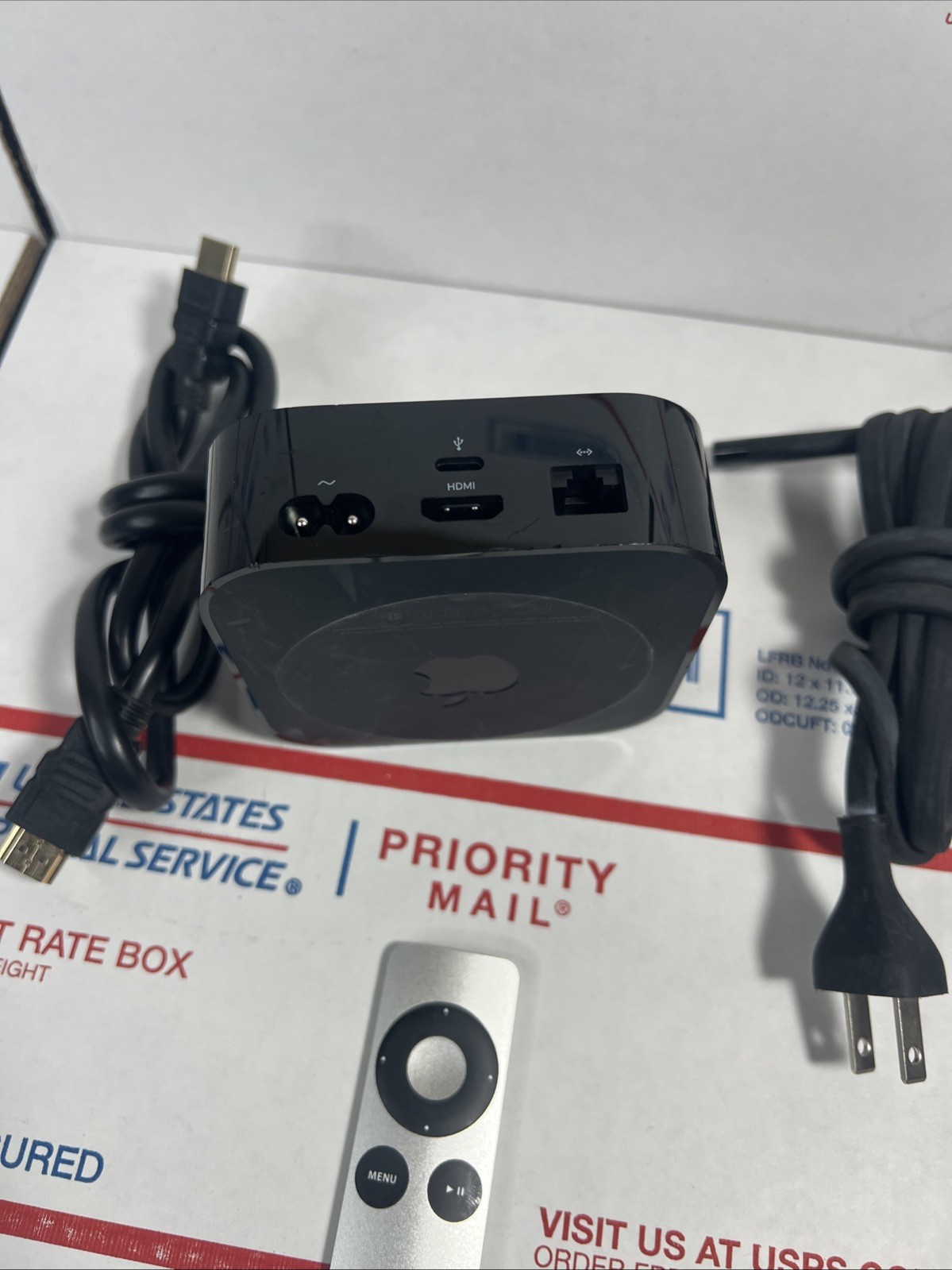 Apple TV A1625 (4th Gen) 32GB HD Streamer + Remote – WARRANTY – SAME DAY SHIP !