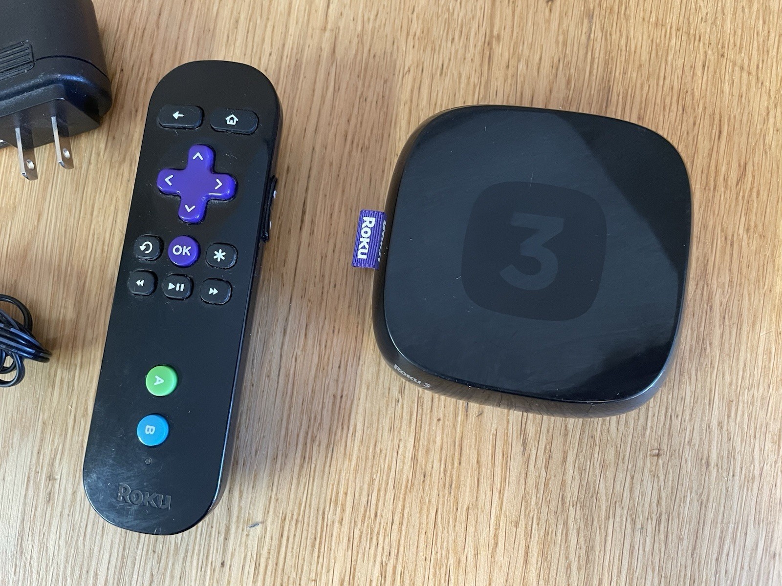 Roku 3 (3rd Generation) Media Streamer 4200X – w/ Power Cord & Remote