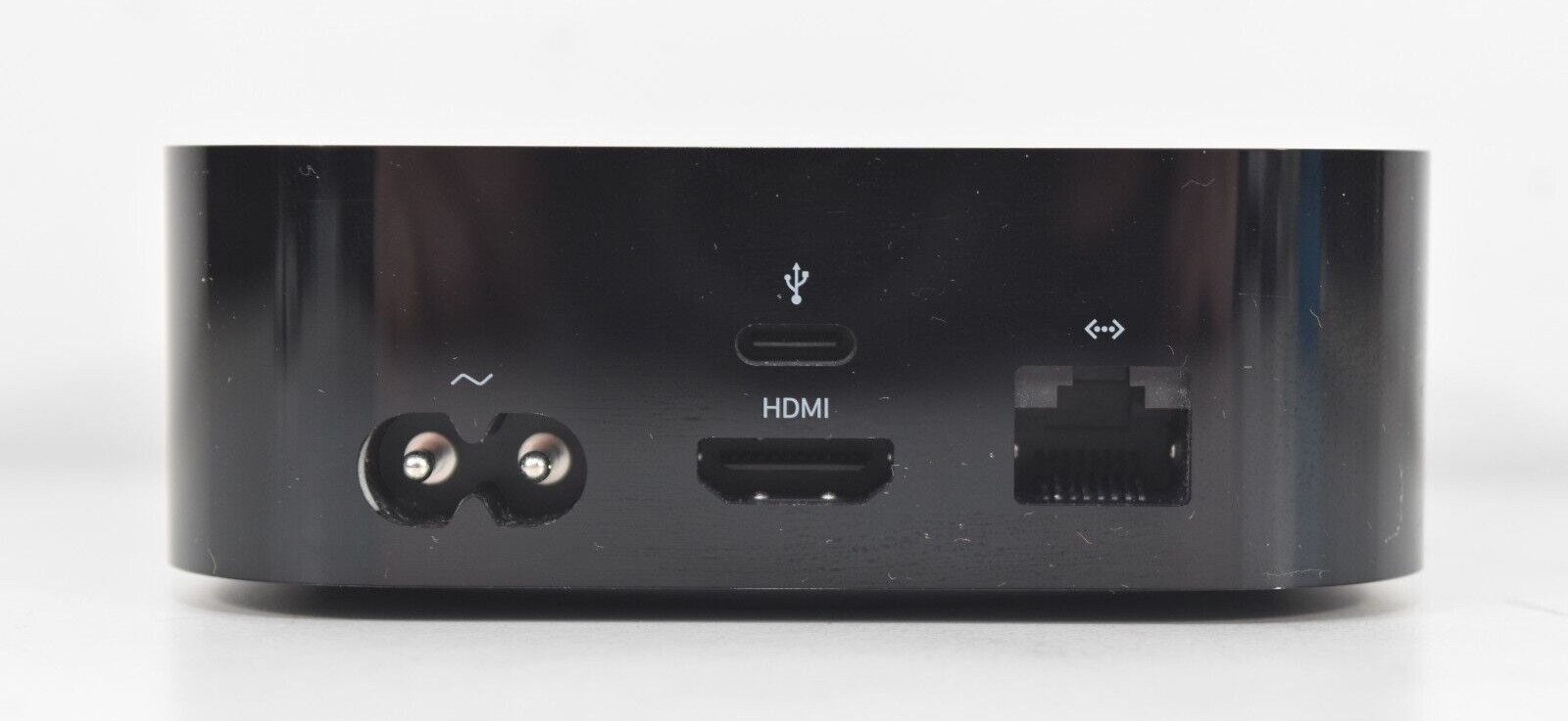 Apple TV HD 1080p 4th Generation A1625 32GB Media Streamer