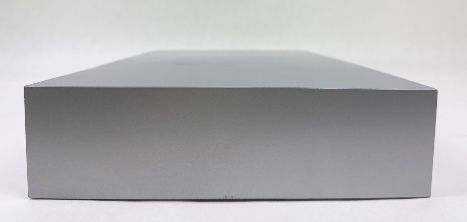 Kaleidescape Cinema One K0503-0100 BluRay Player – Scratches