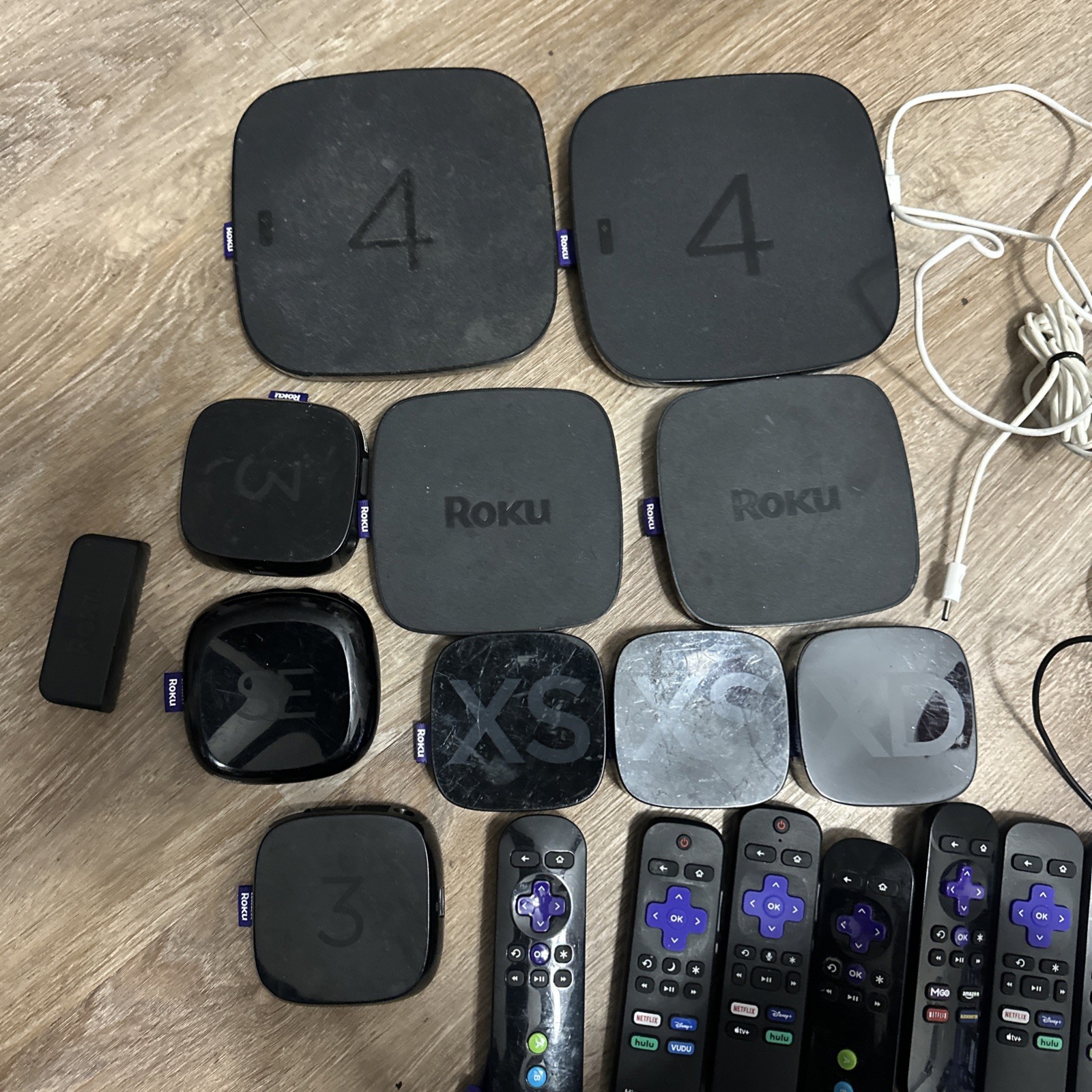 Roku 4 (4th Generation) Media Streamer 4400X – Black,lots Of 11 Roku,good Luck