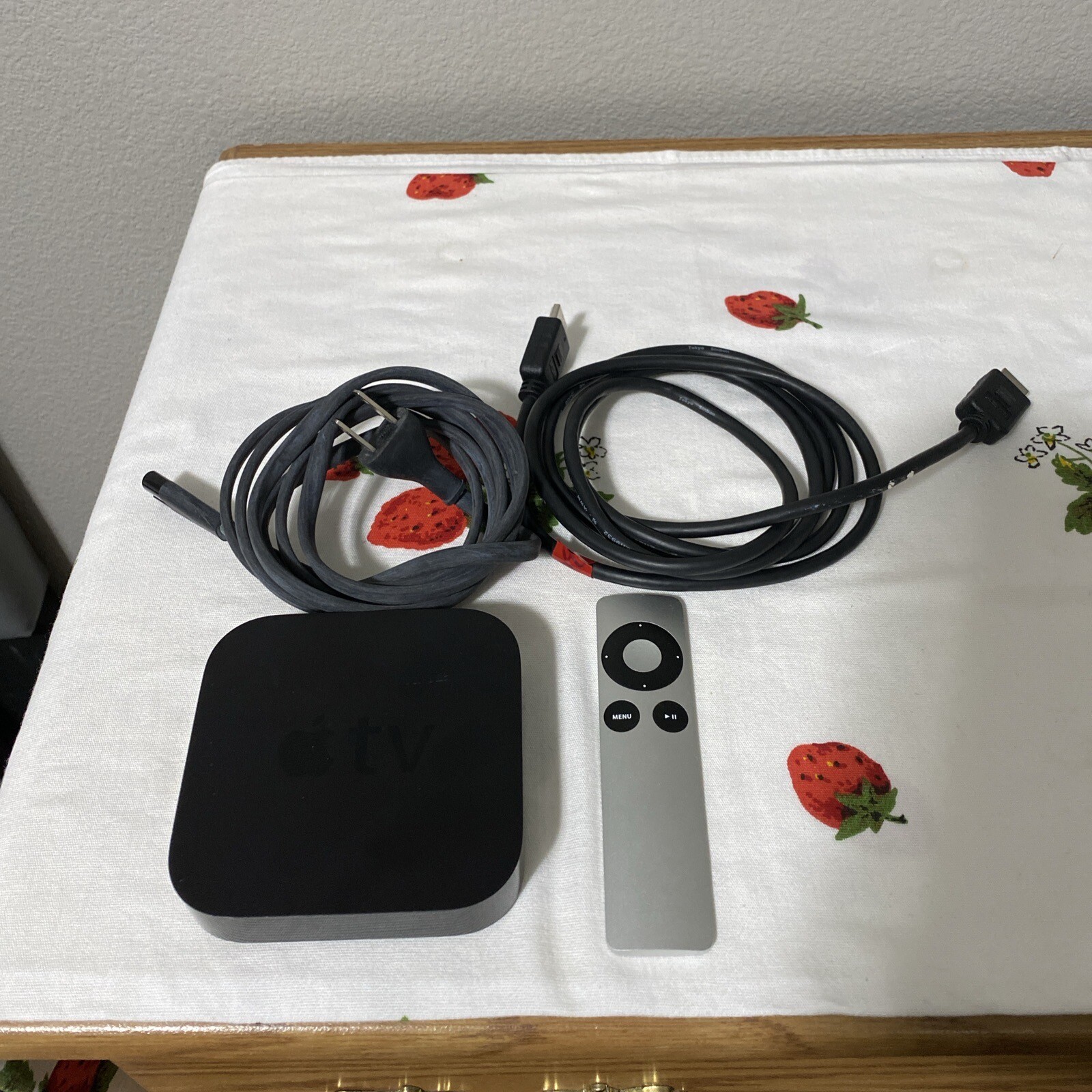 Apple TV A1378 (2nd Generation) 720p 8GB HD Digital Media Streamer Tested Works