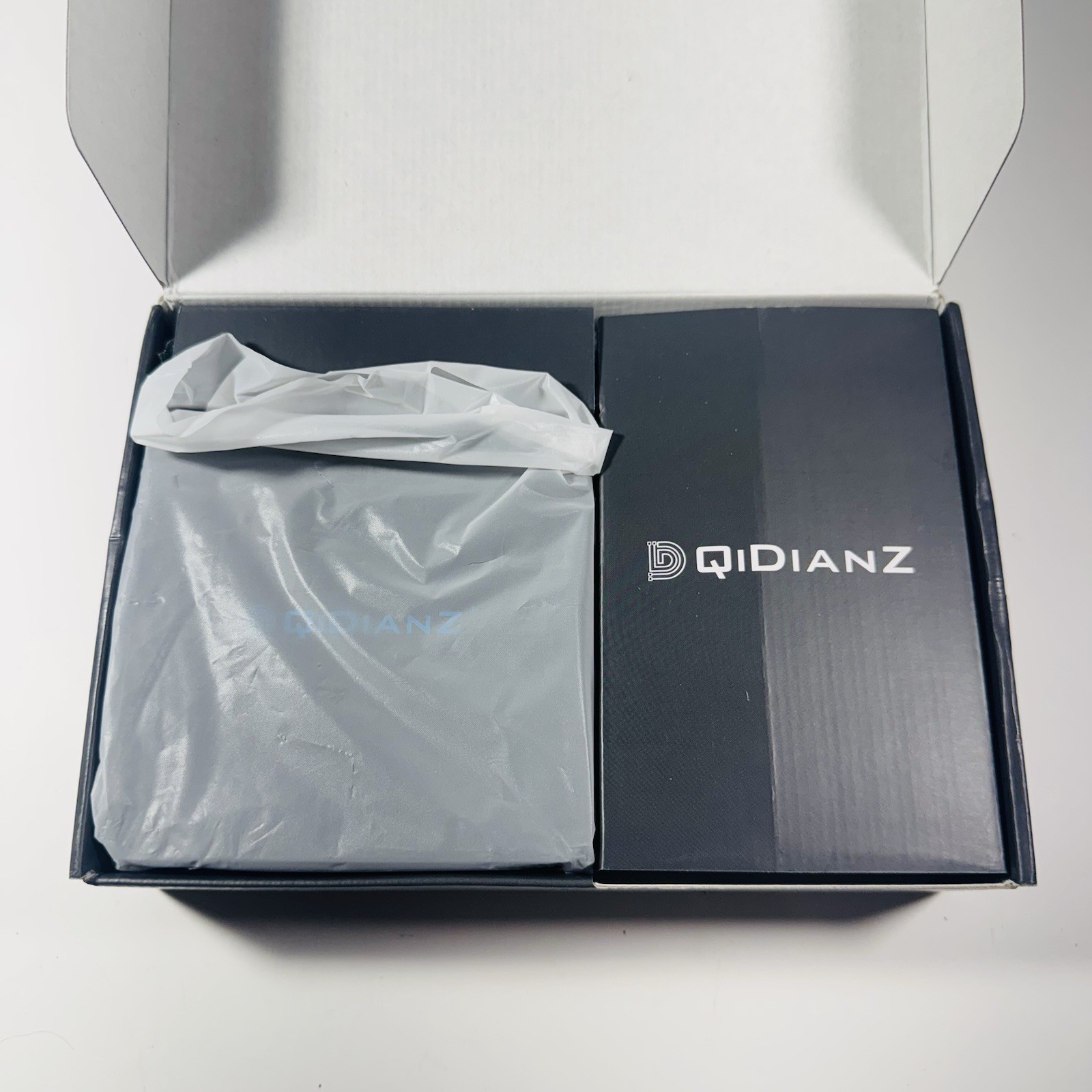 DQidianz Android 12.0 TV Box, Smart TV Box