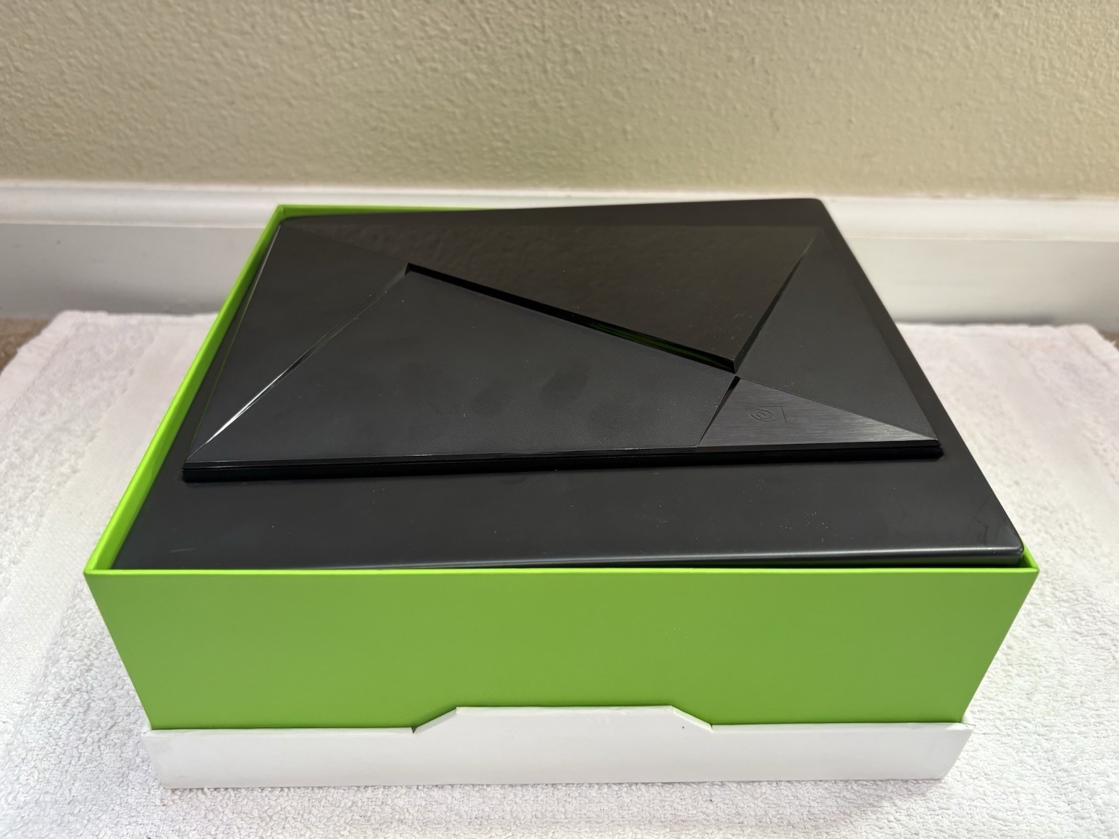 NVIDIA SHIELD HD Digital Streaming Player – Black (P2571) 16GB – In Original Box