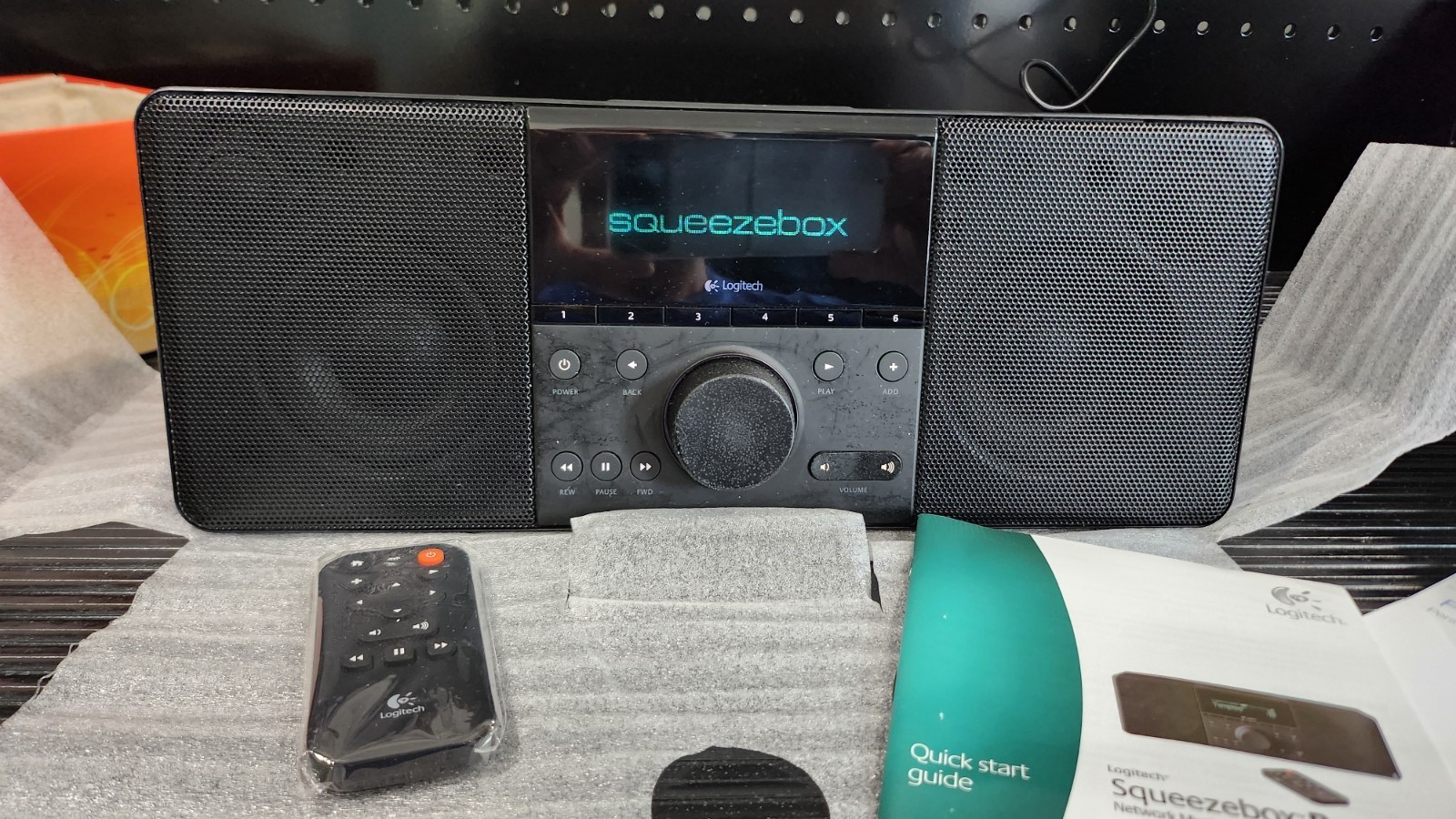 Logitech Squeezebox Boom Wi-Fi Music Player – Excellent Condition