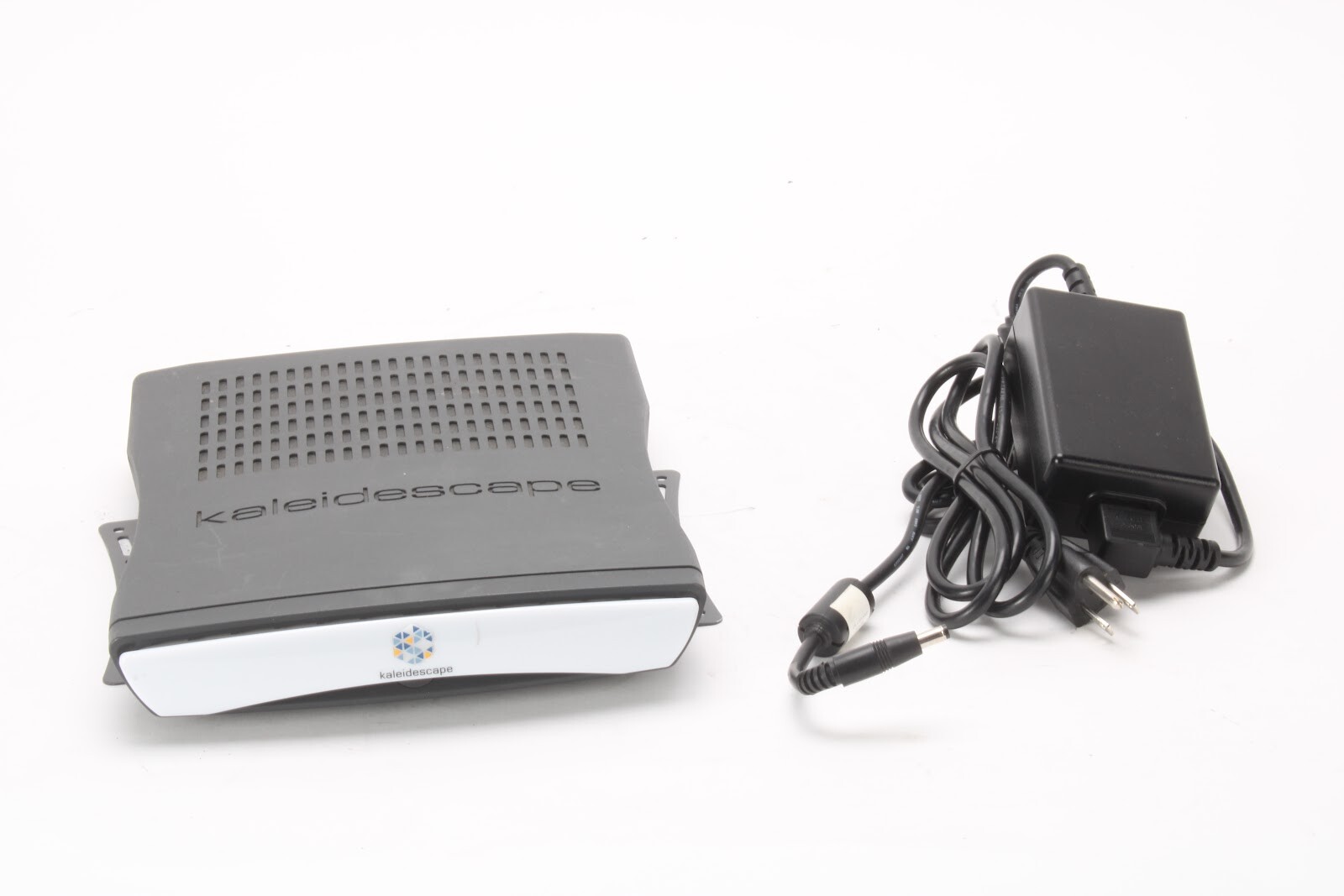 Kaleidescape KPLAYER-M300-A Movie Player With Power Supply and Wall Mount