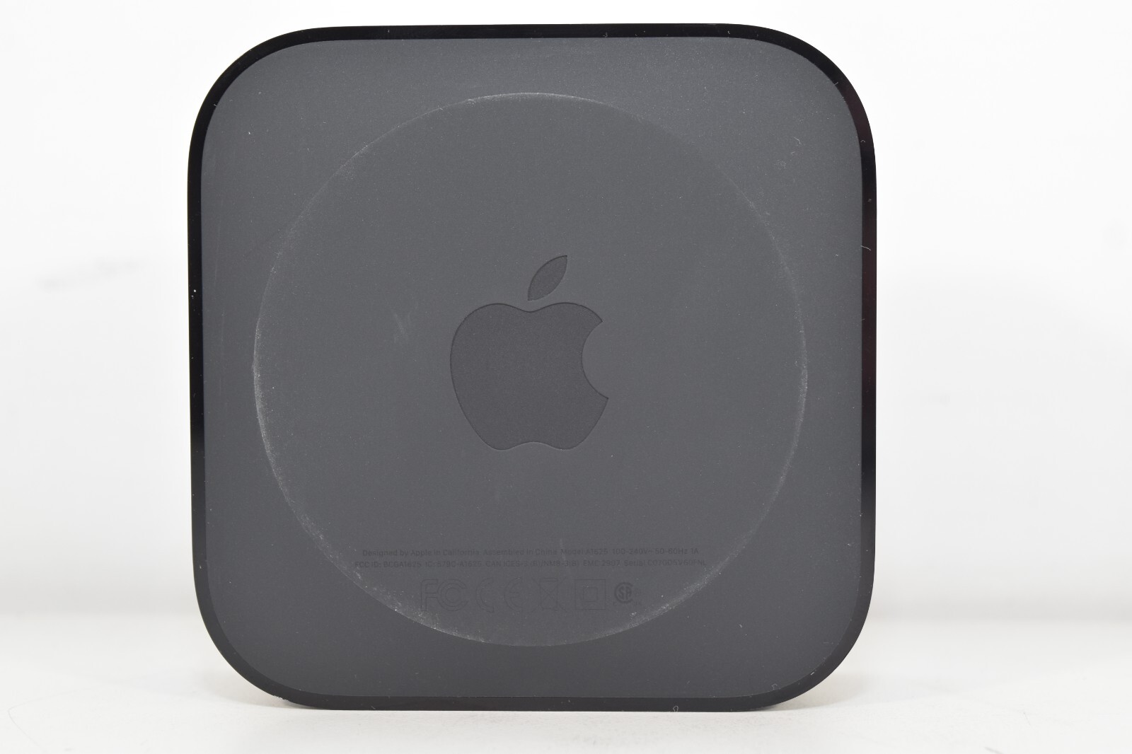 Apple TV HD 1080p 4th Generation A1625 32GB Media Streamer