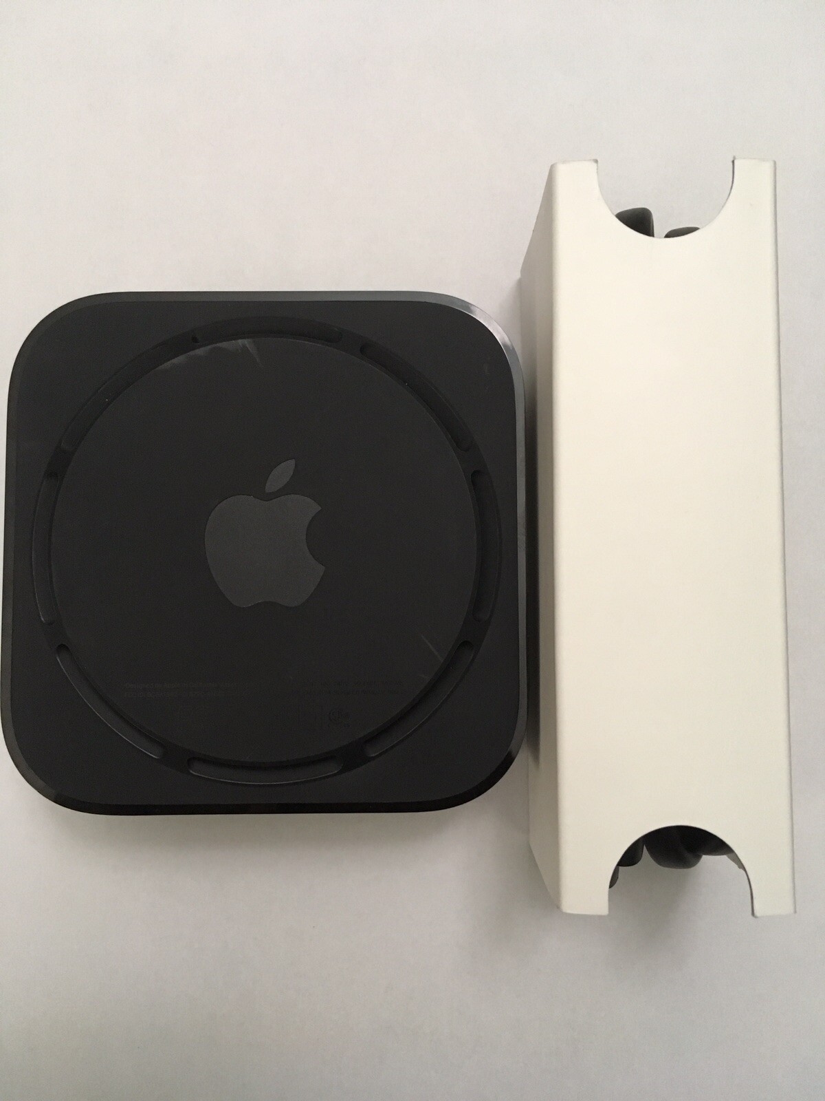 Apple TV 5th Generation 4K 32GB HD Media Streamer MQD22LL/A NO REMOTE CONTROL