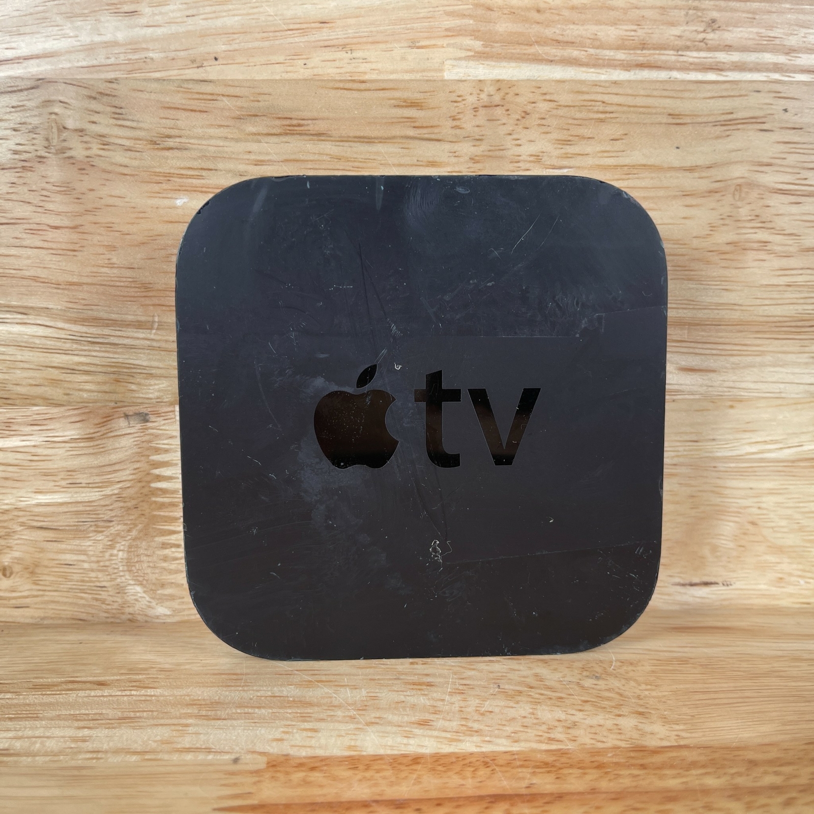 Apple TV A1378 Black 2nd Generation 8GB 720p HD Media Streamer without Remote