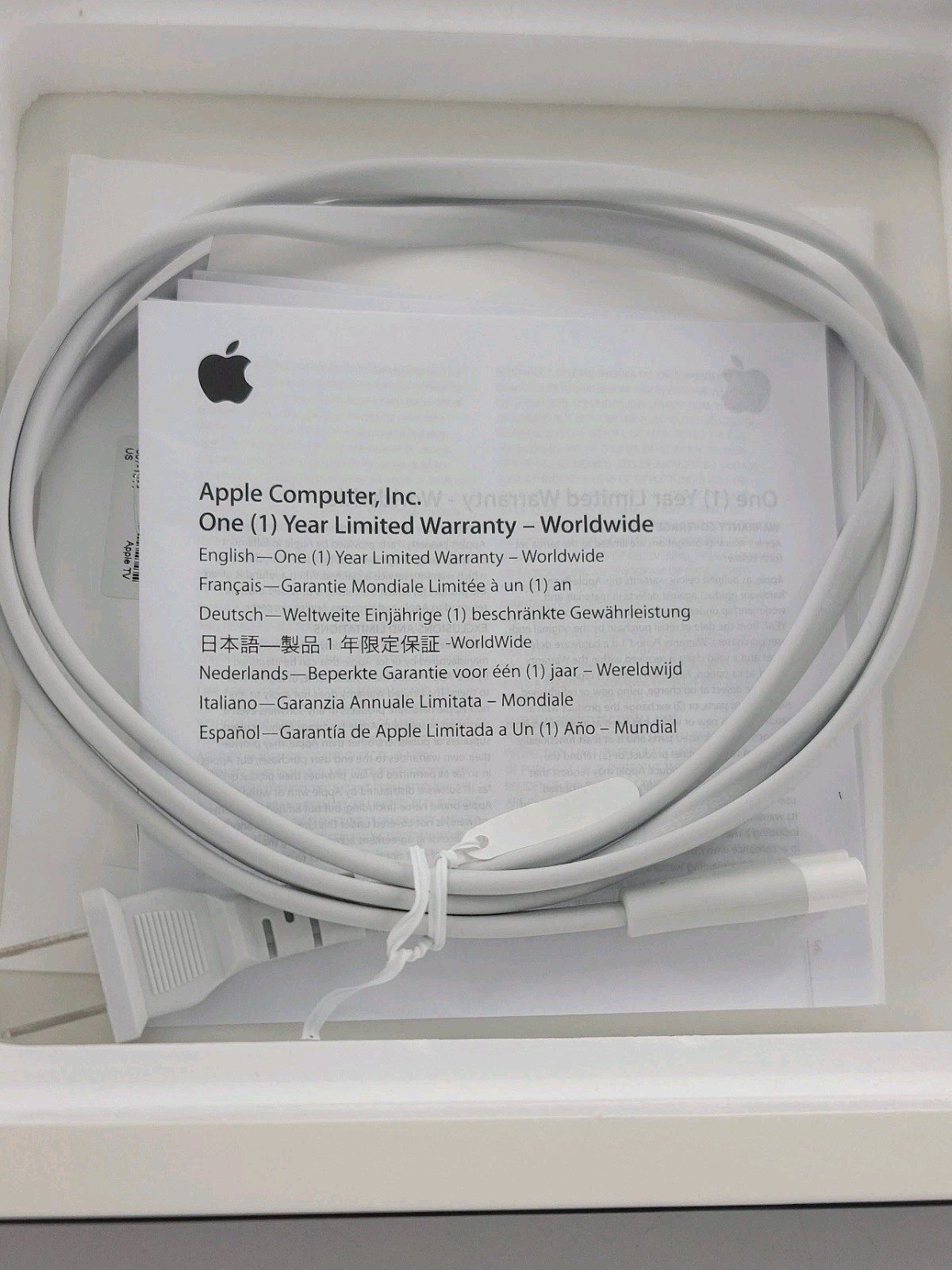 Apple TV A1218 MA711LL/A Media Streamer Box HDMI Wi-Fi Silver Music Photos