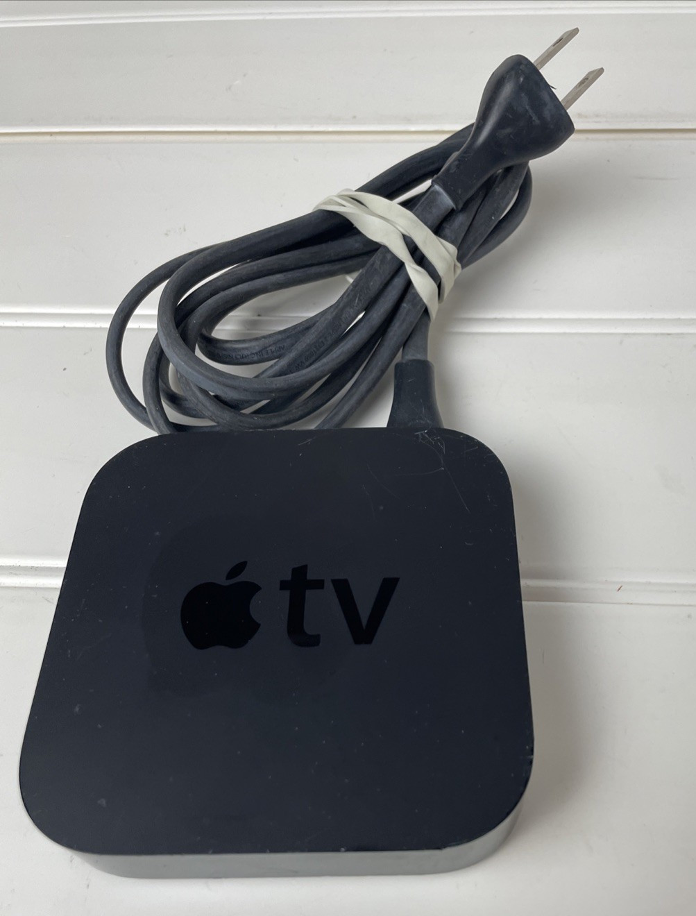 Apple TV HD Media Streamer Power Cord with Remote WORKING
