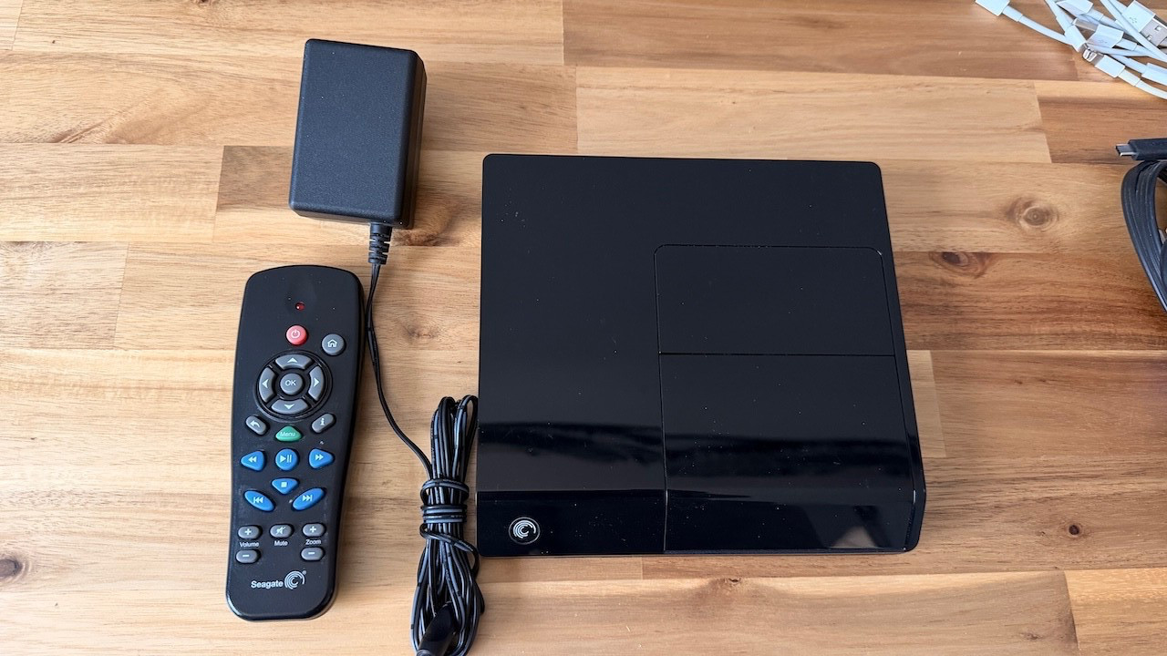 Gently Used Seagate Freeagent Theater + Media Player HDMI 1080p