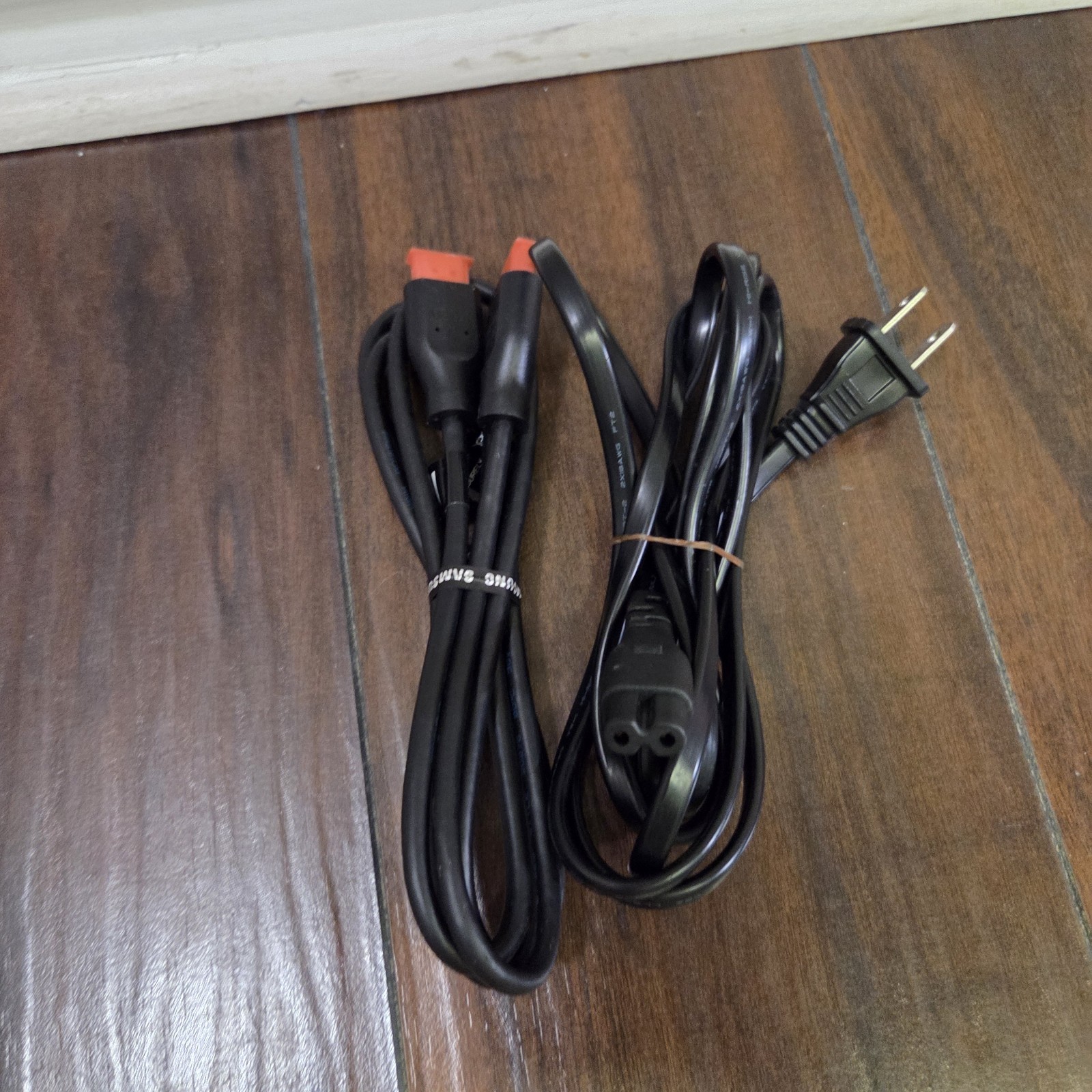 Apple TV A1625 32GB 4th Gen HD Media Streamer Unit Only – W/HDMI & Power Cord