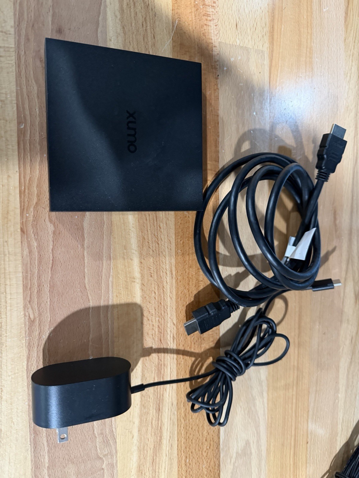 XUMO (ES1A) – 4k 60fp, Stream BOX Streaming Device HDMI Ethernet Connect