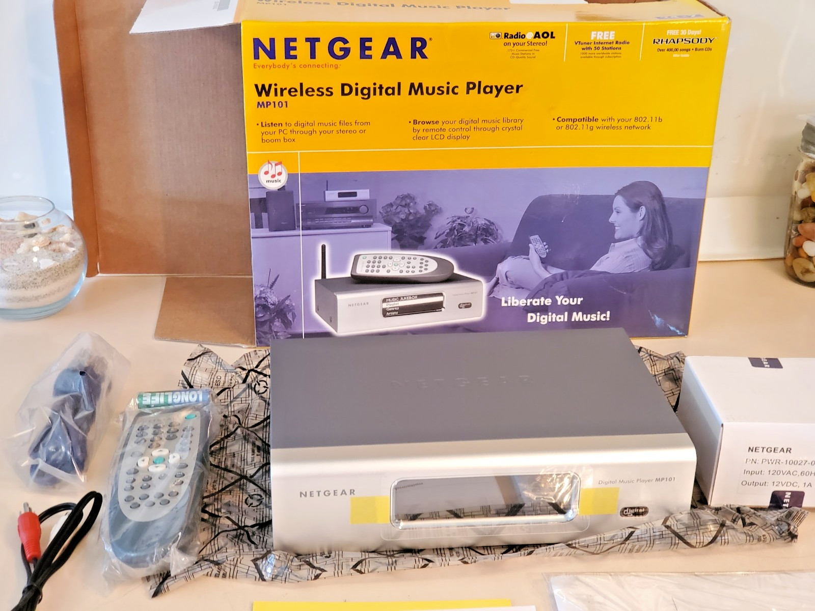 NetGear MP101 Wireless Digital Music Player. Media Streamer for MP3 WMA WAV. new