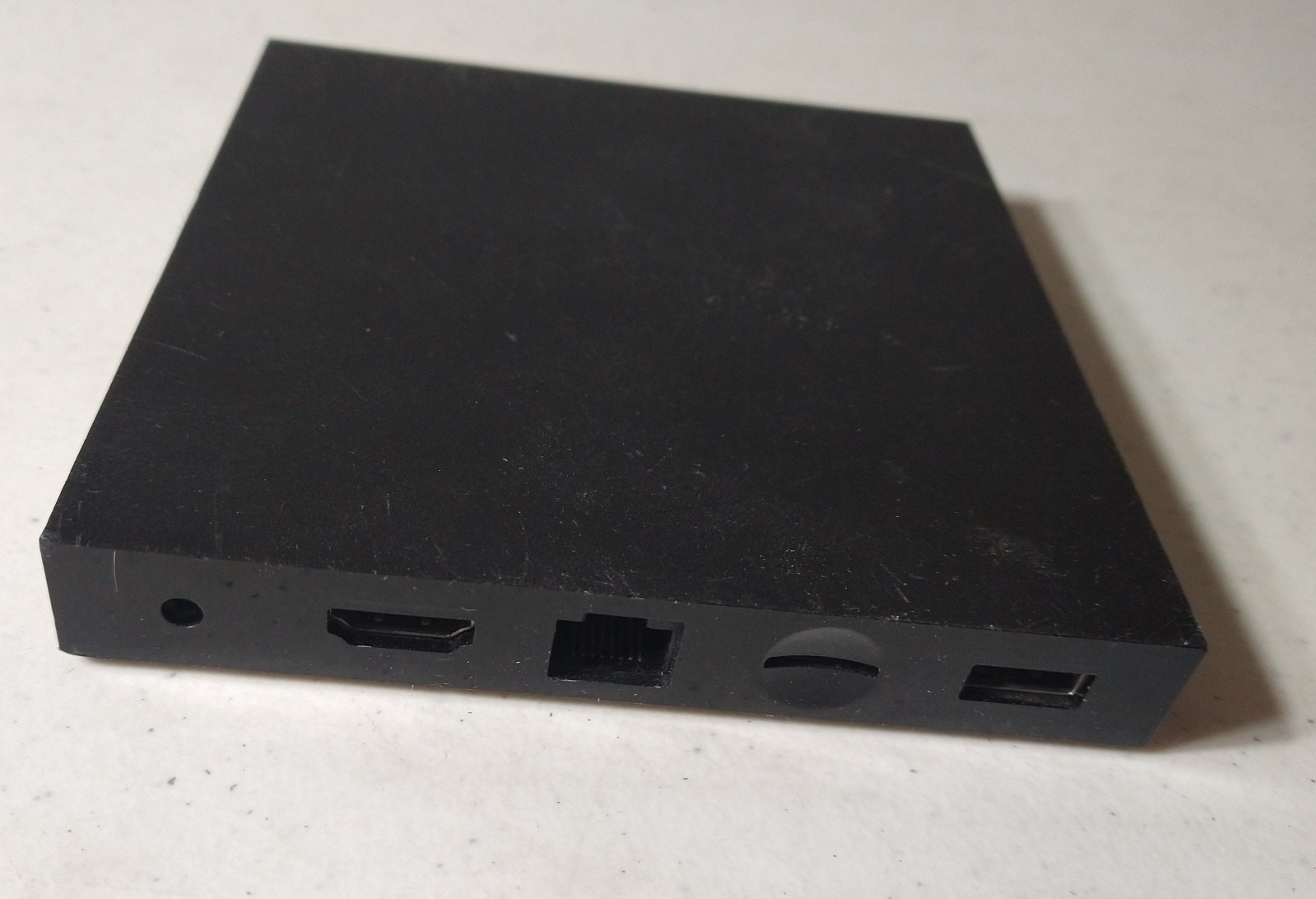 Amazon Fire Model DV83YW UNIT ONLY…NO CORDS…NO REMOTE…