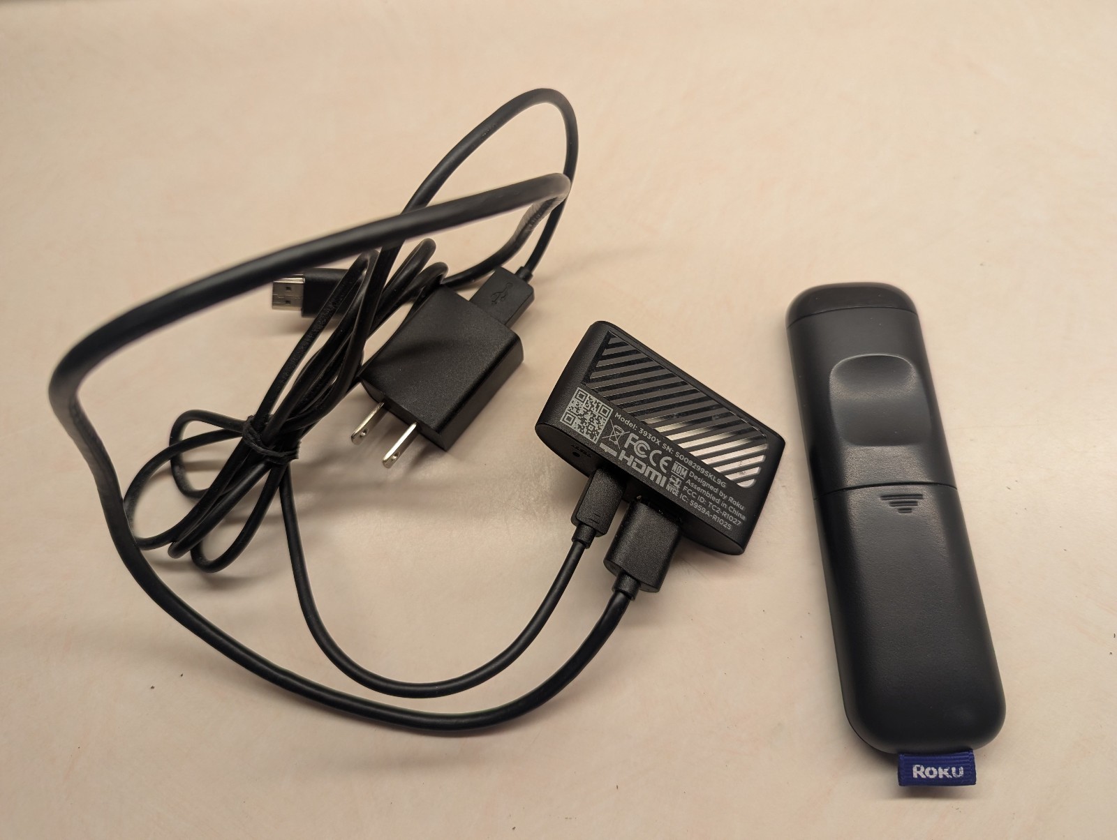 Roku Express 3930X HD Digital Media Streamer w/ Remote, Cables – Complete Tested