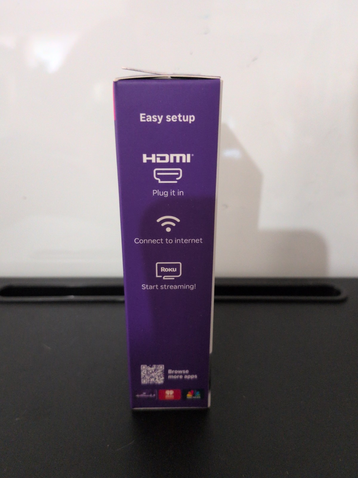 Roku Streaming Stick HD Portable Media Player Voice Remote 3840R NEW
