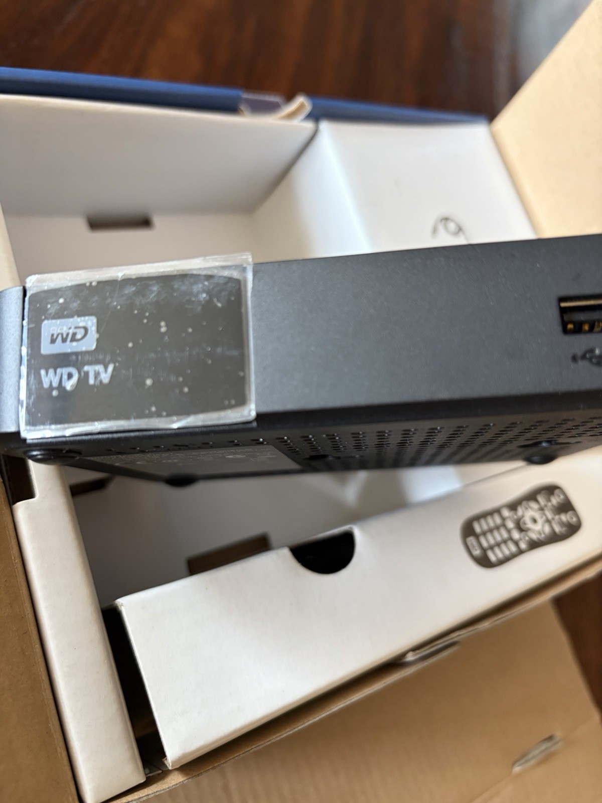 Western Digital WD Network Audio/Video Player WDBYMN0000NBK-00 w/ Remote + Box