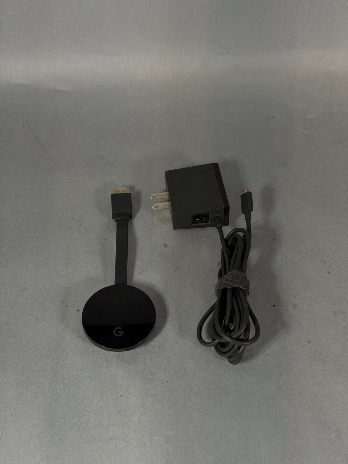 Google Chromecast Ultra 4K HDR TV streamer Open Box GA3A00403A14 & NC2-6A5-D