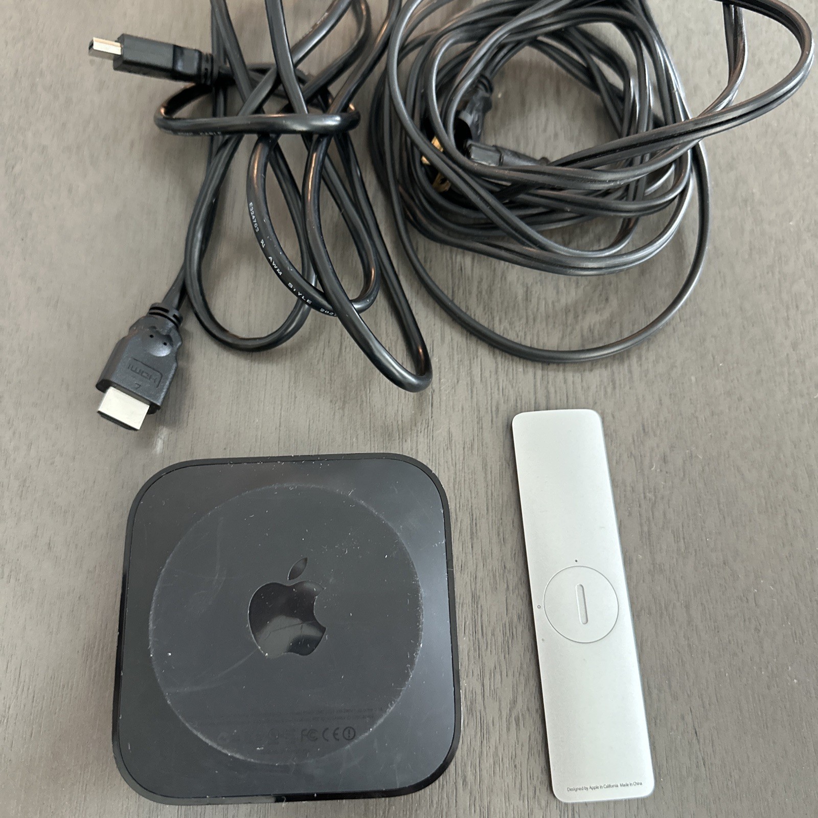 Apple TV First Generation with power cords & Remote! Rare Vintage Streaming Play