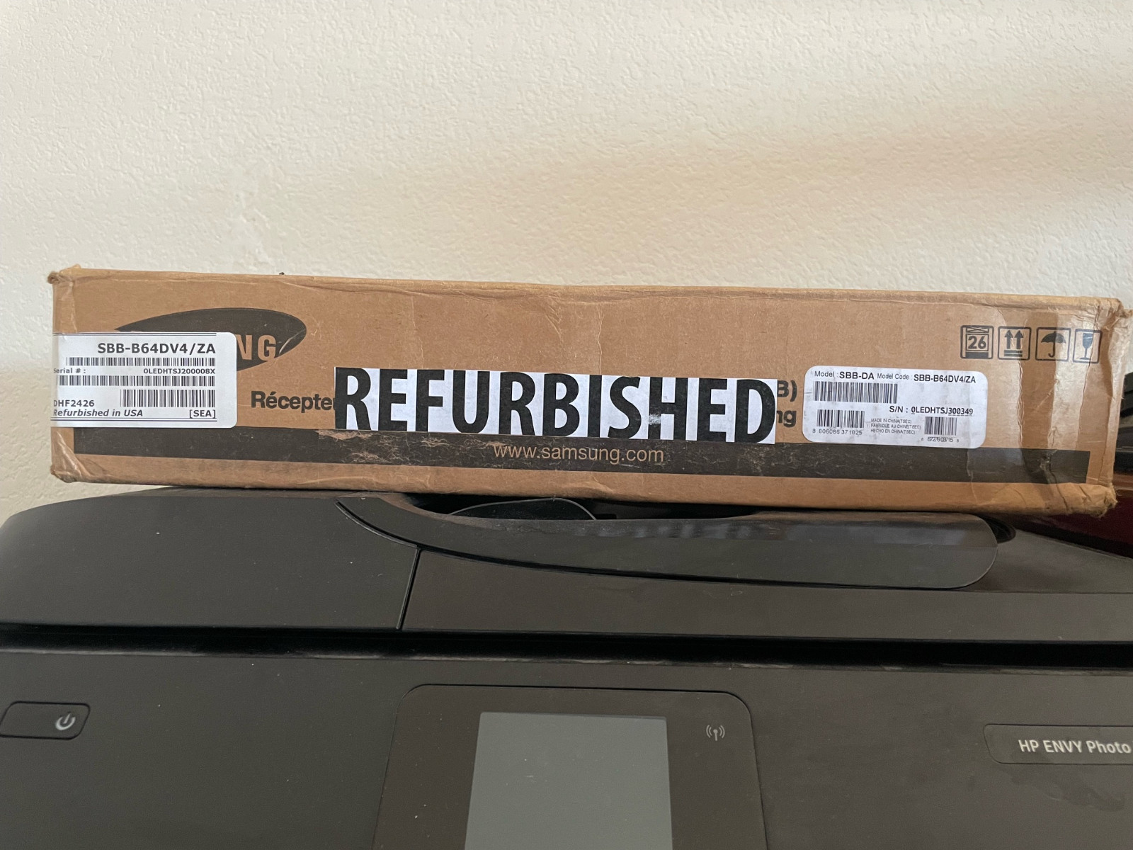 Samsung Set-Back Box SBB-B64DV4/ZA for Video Walls and Digital Signage