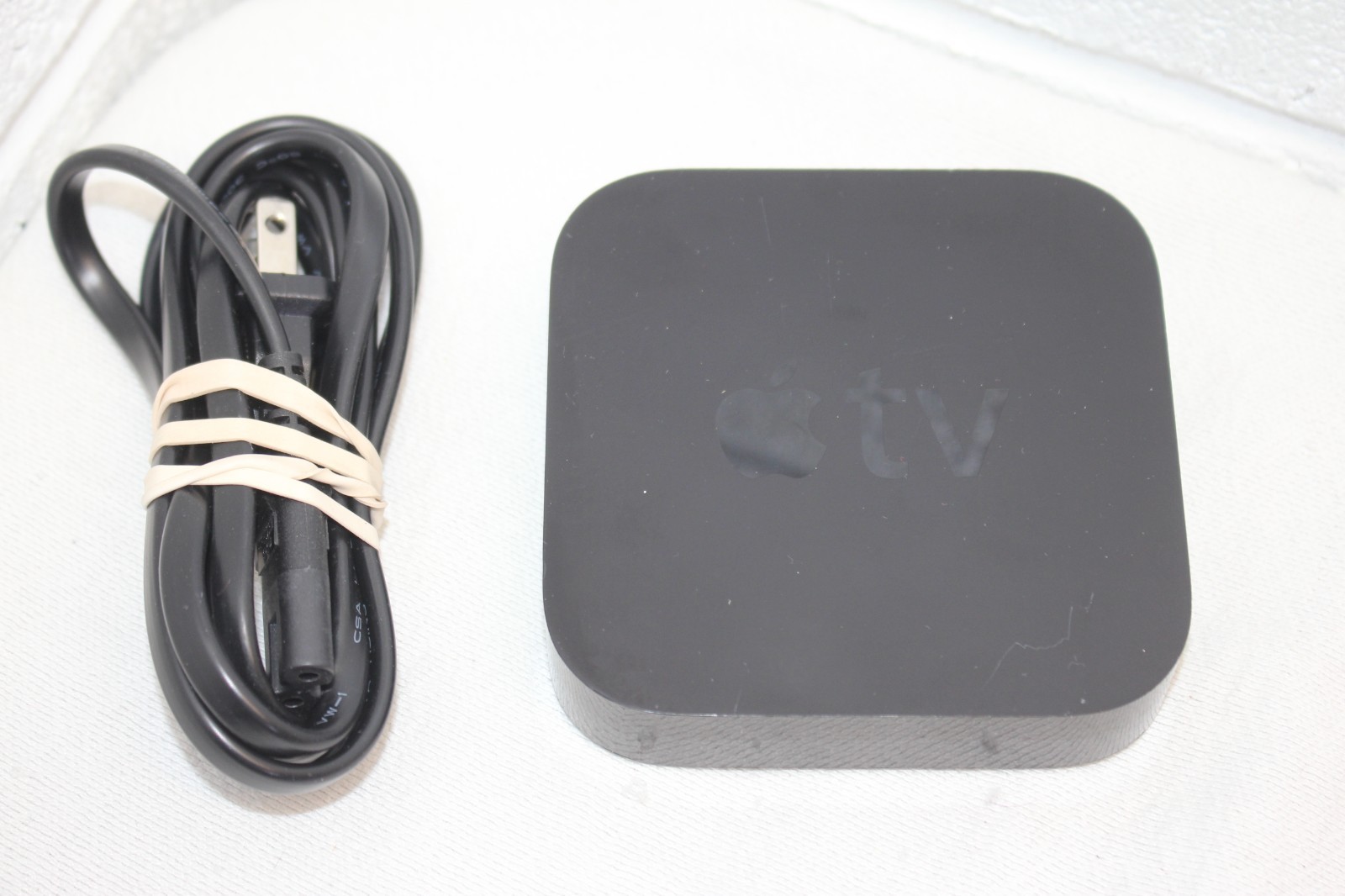 Apple TV A1469 HD Media Streamer w/ Power Cord NO REMOTE! 3rd Gen, GUC