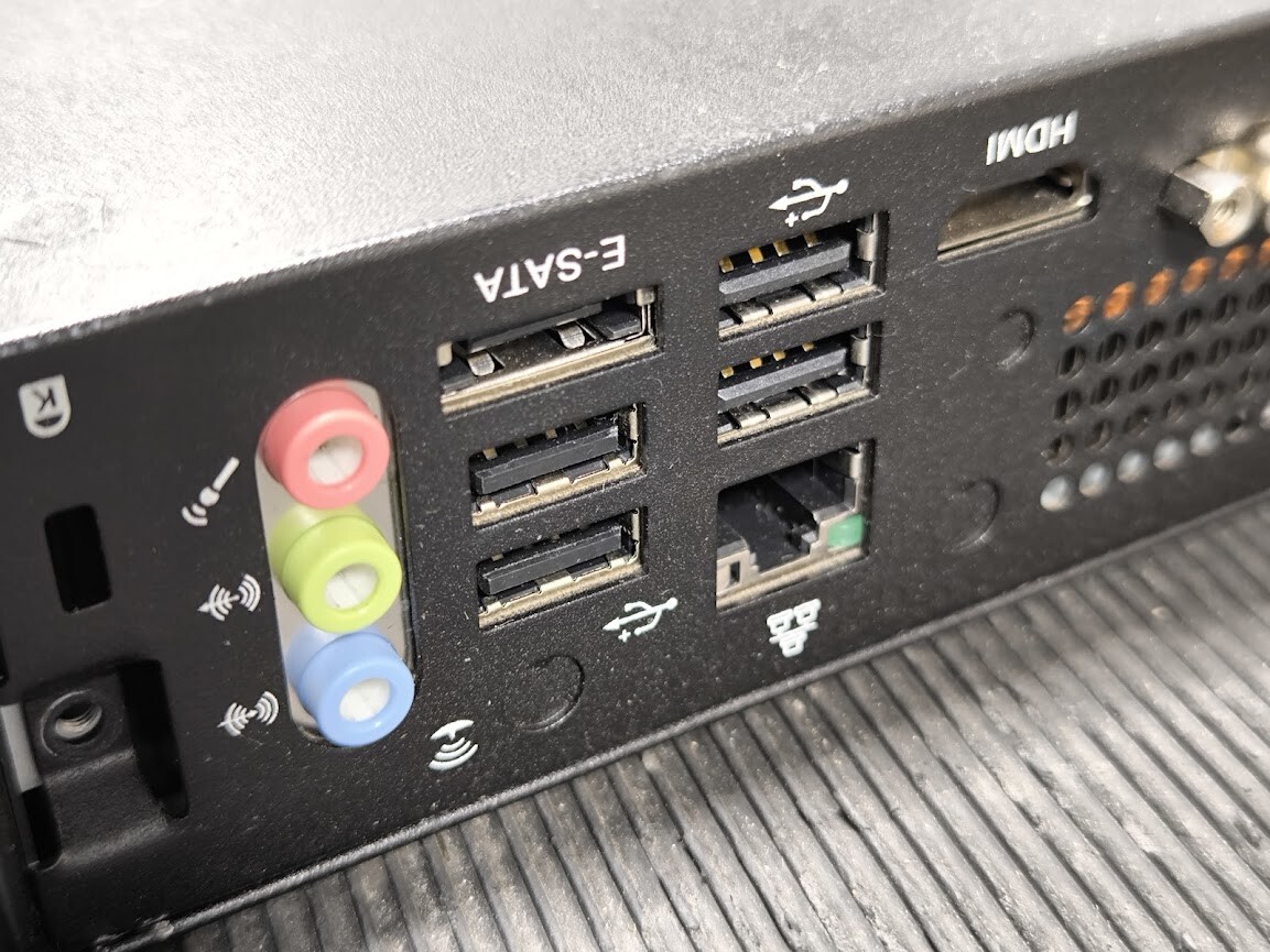 Compact Media Player – HDMI, USB, Used, Working Condition