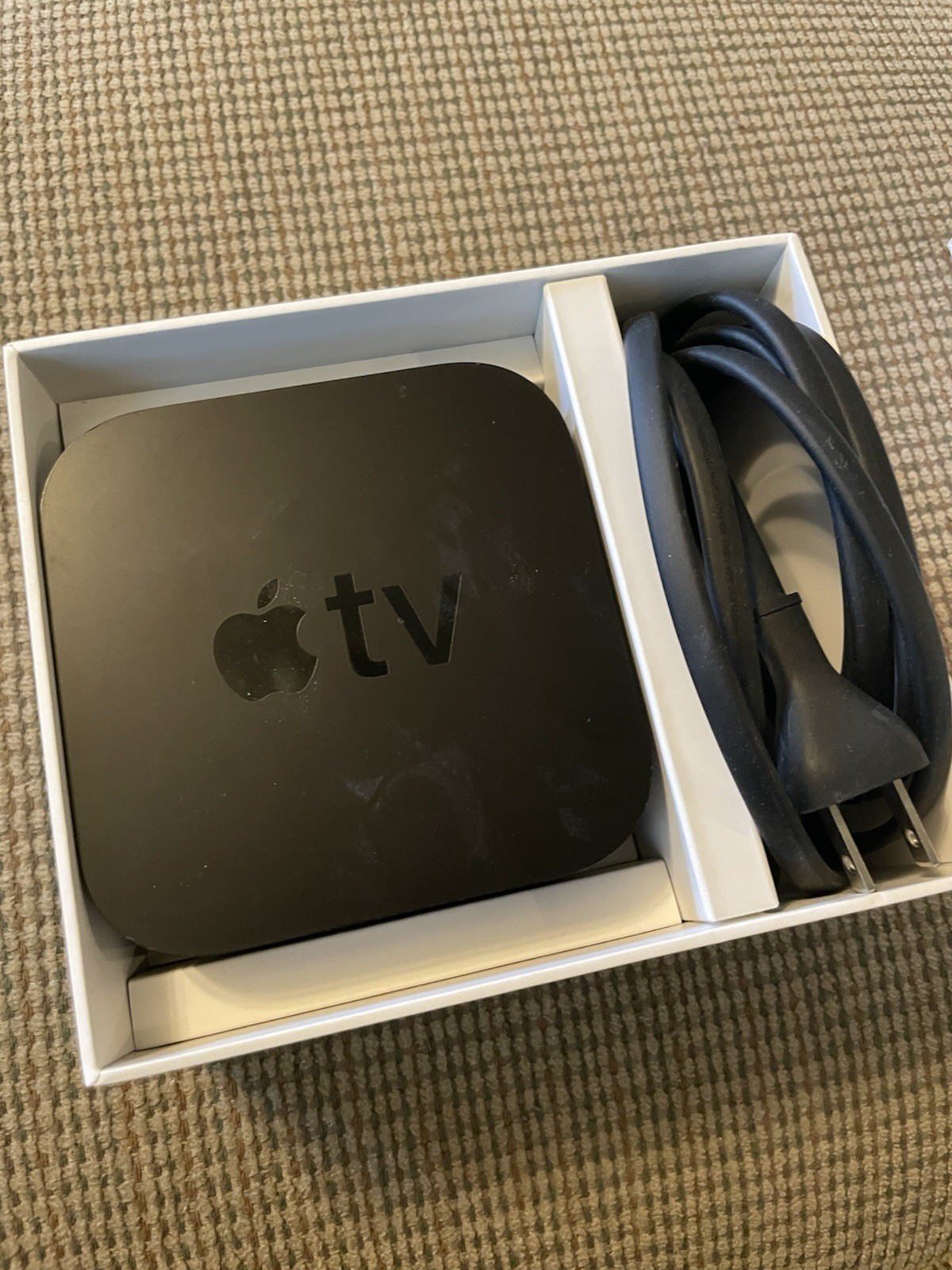 Apple TV 4th Gen 32GB 1080p HDMI AirPlay Siri Media Streamer MR912LL/A