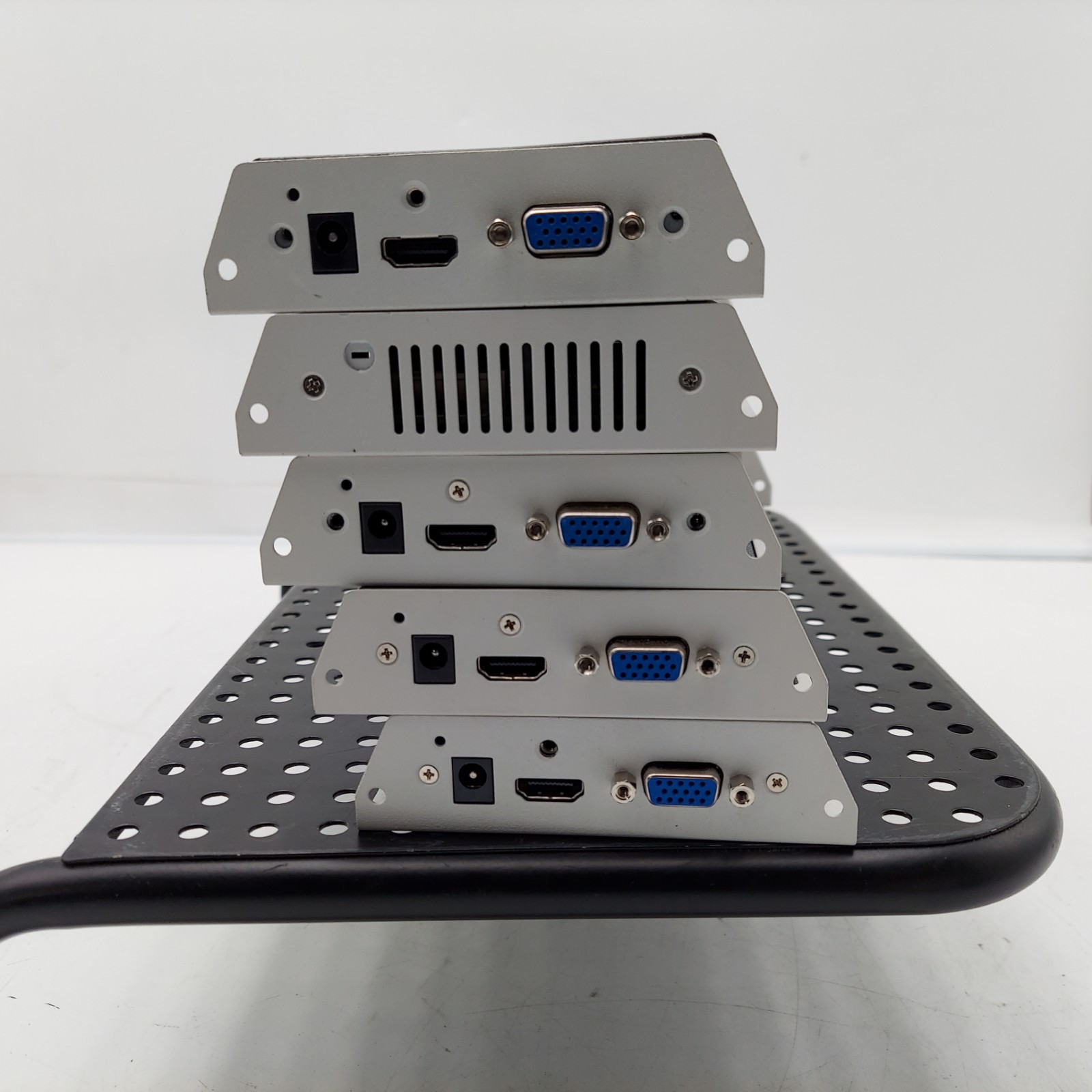 LOT OF 8 Digital Signage Media Appliance XMP-3250 Digital Media Player