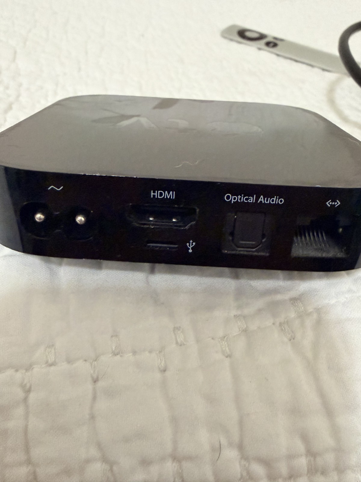 Apple TV 3rd Gen 2012 8GB Media Streamer – Black (MD199LL/A) PARTS only