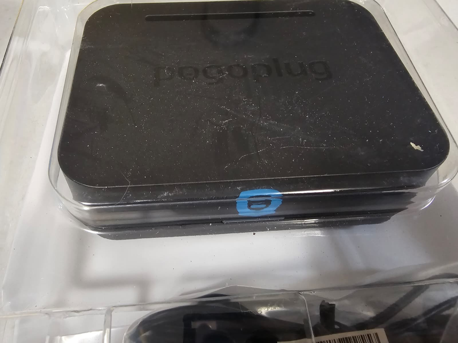 Pogoplug Mobile POGO-V4-A1-04 Multimedia Sharing Backup Device – Open Box