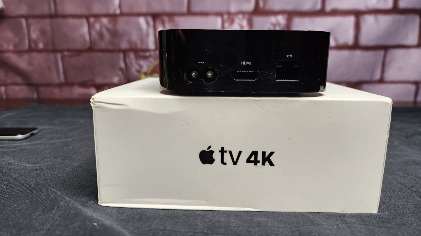 Apple TV 4K 32GB A1842 MQD22LL/A 8K UHD HDMI SIRI Remote Lightning&PowerCable