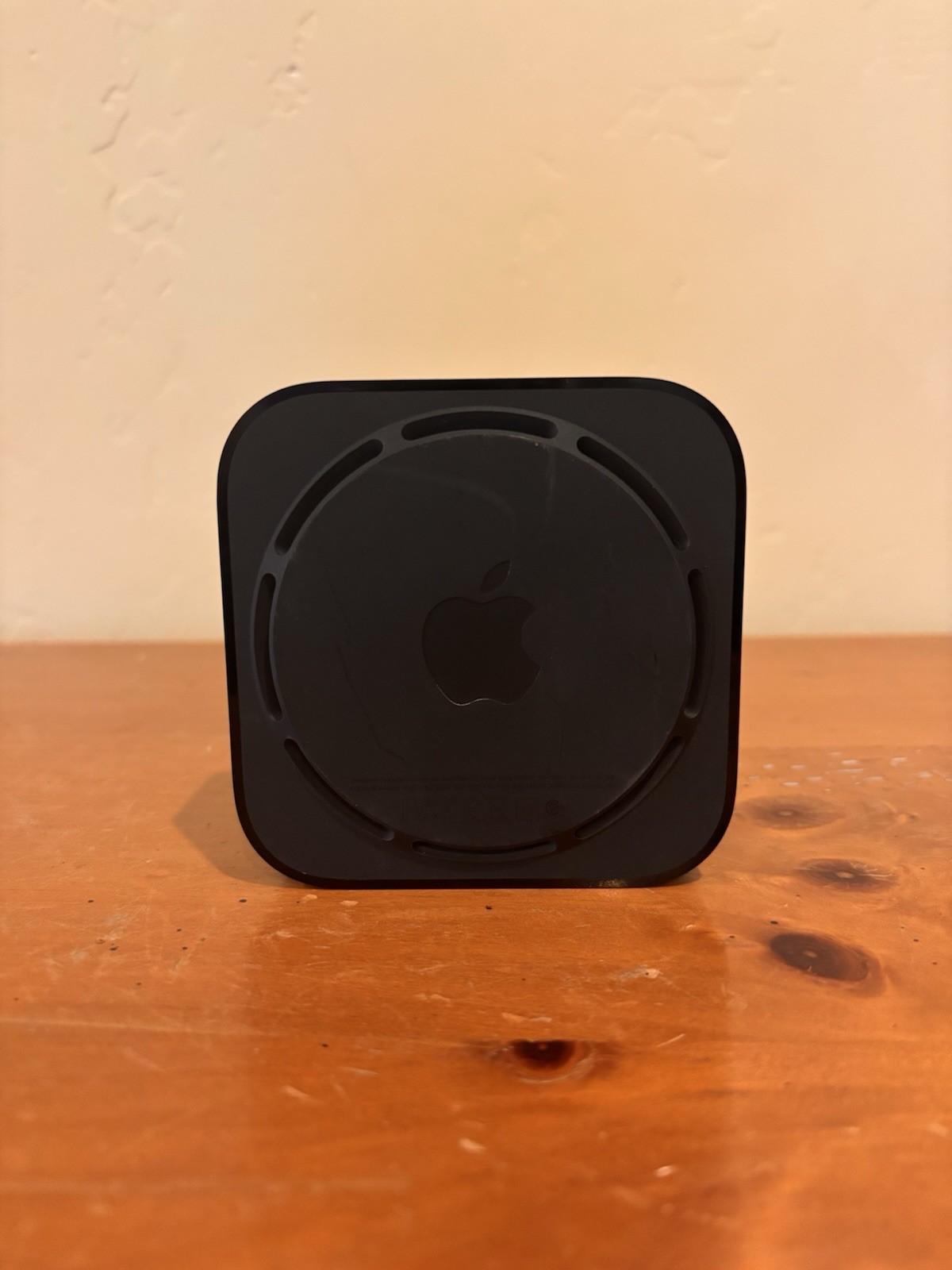 Apple TV 4K A1842 | 4K HDR Dolby Vision | Streaming Media Play + charging Cable