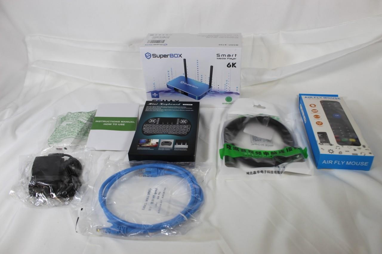 SuperBoxS5MAX Smart Media Player 5K Bundle with Accessories
