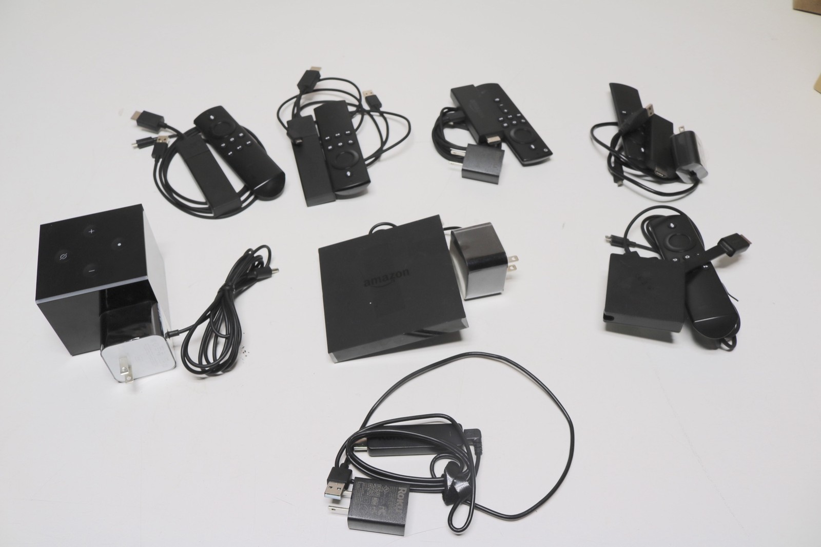 8x Lot Amazon Firestick FireTV and Roku Media Players