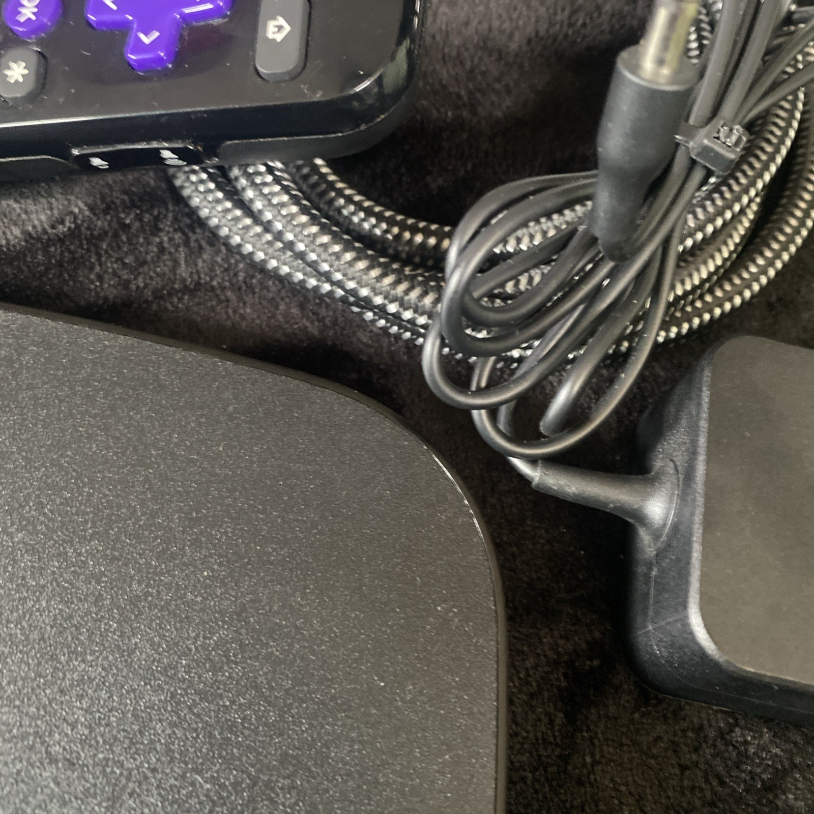 Roku 4 (4th Generation) Media Streamer 4400X – Black