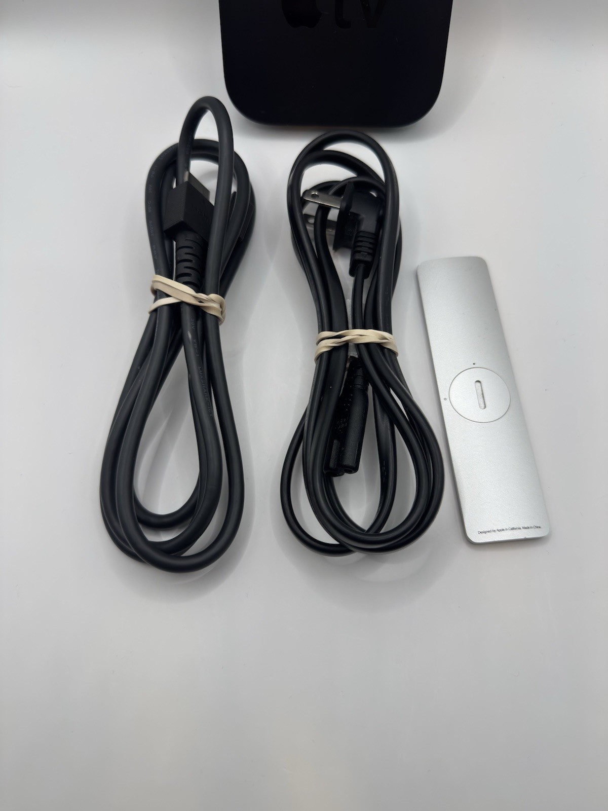 Apple TV A1427 1080P Media Streaming w/ Remote Power Cord HDMI Tested Working