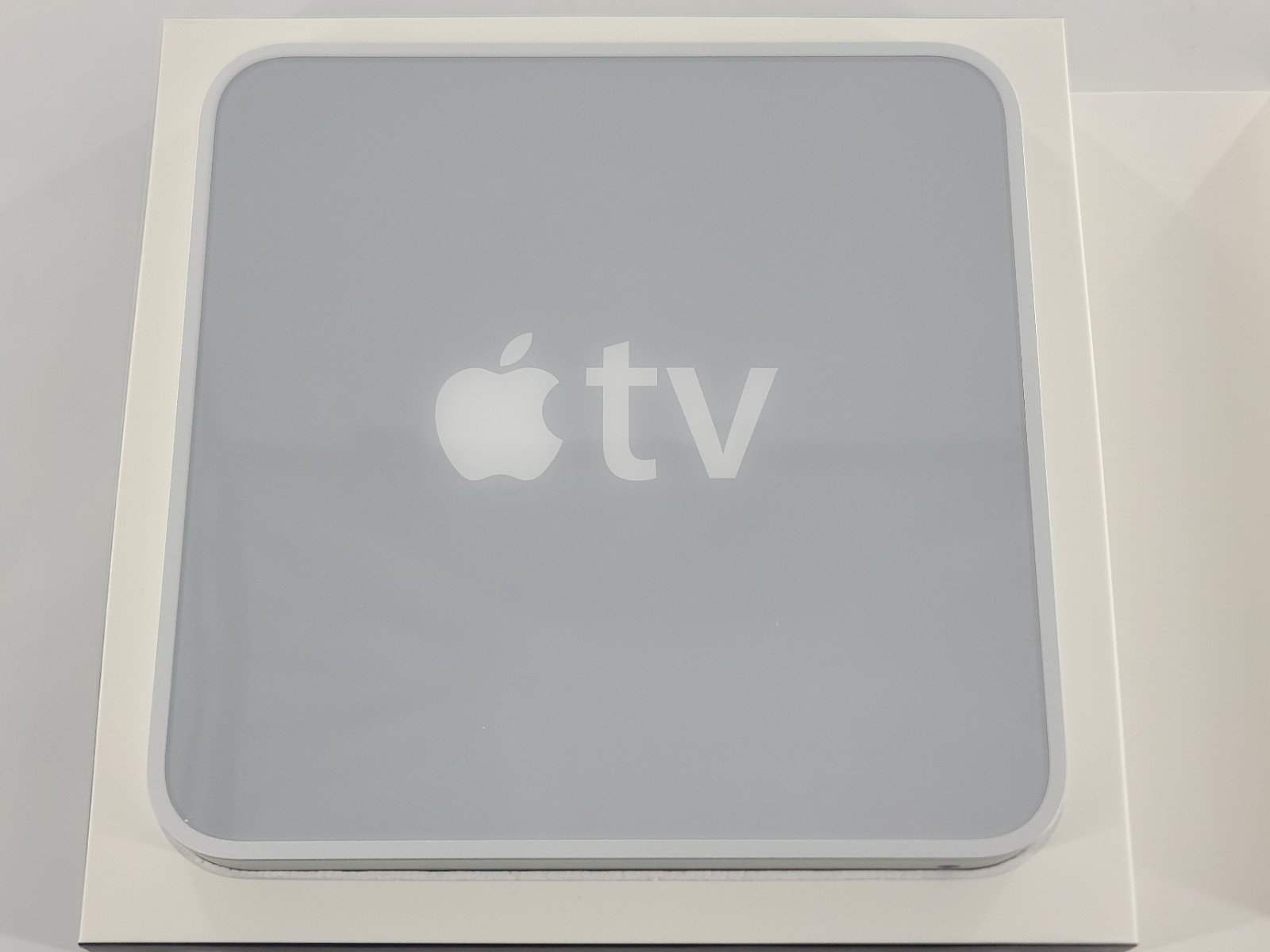 Apple TV A1218 MA711LL/A Media Streamer Box HDMI Wi-Fi Silver Music Photos