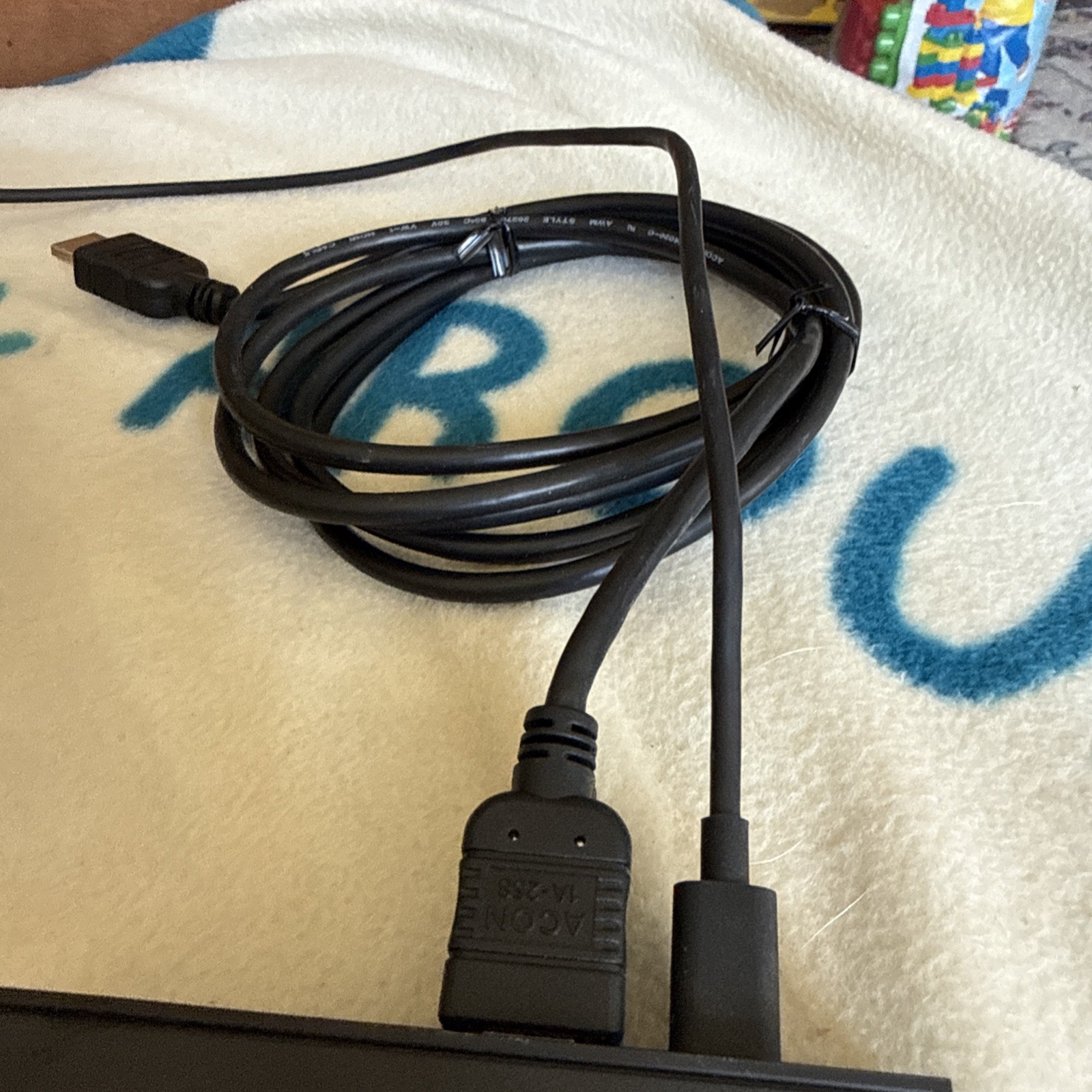 Xumo ES1 (A) 4K Streaming Box with Power WITH REMOTE | TESTED & WORKING