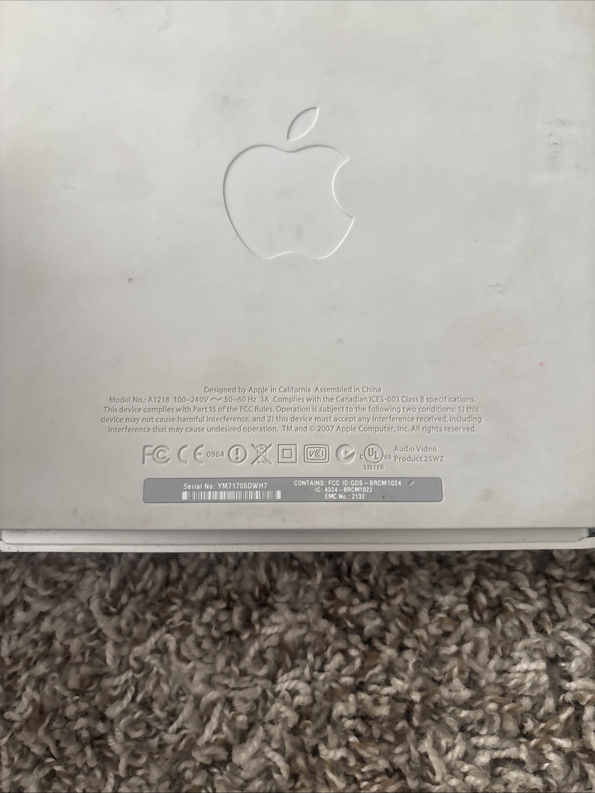 Apple TV A1218 Media Streamer Silver HDMI Wi-Fi Multiple AV Ports 2007